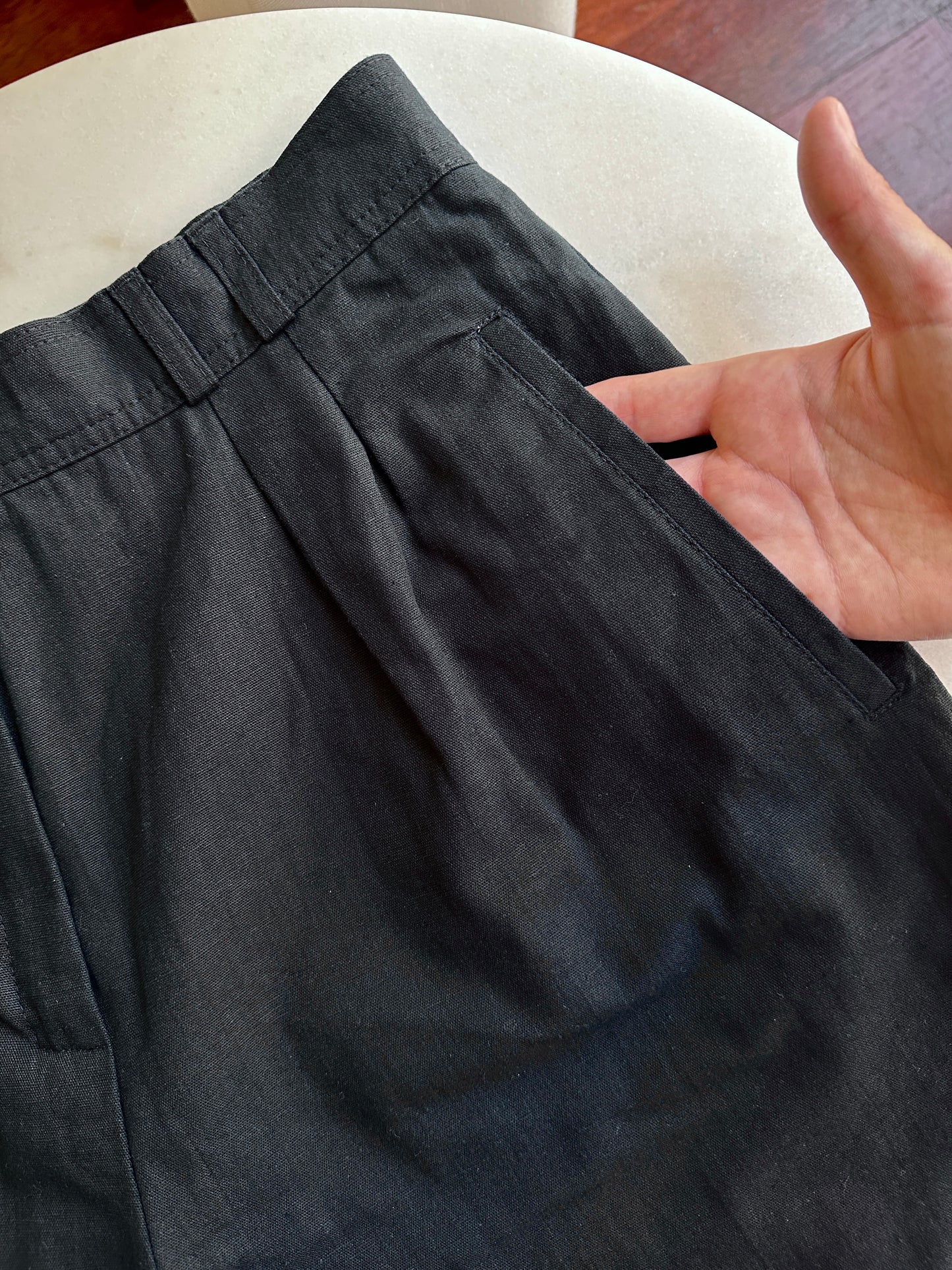 Barrel fit linen and cotton trousers