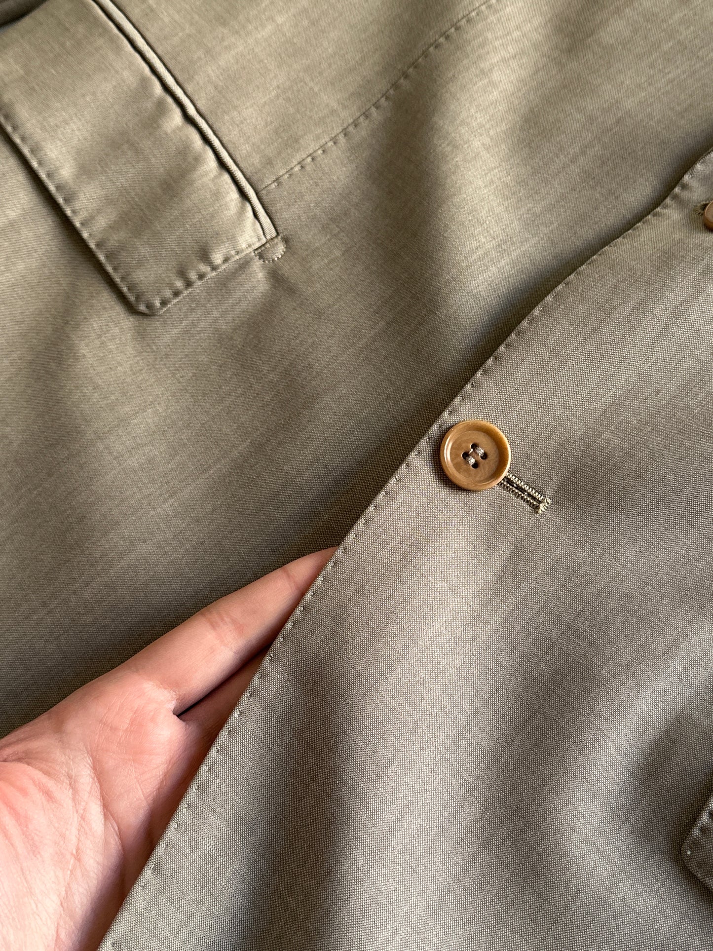 Lightweight Wool Tailored Blazer