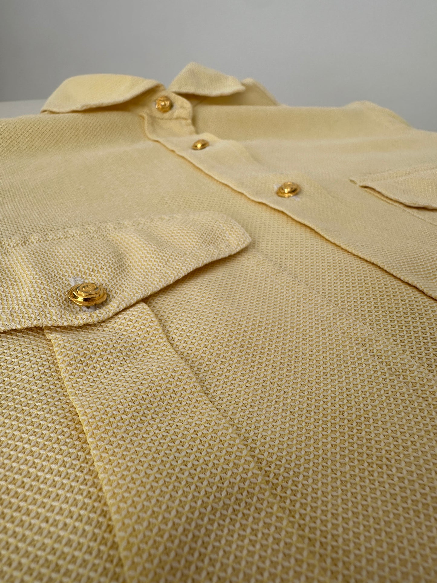 Textured cotton shirt with rose-shaped buttons