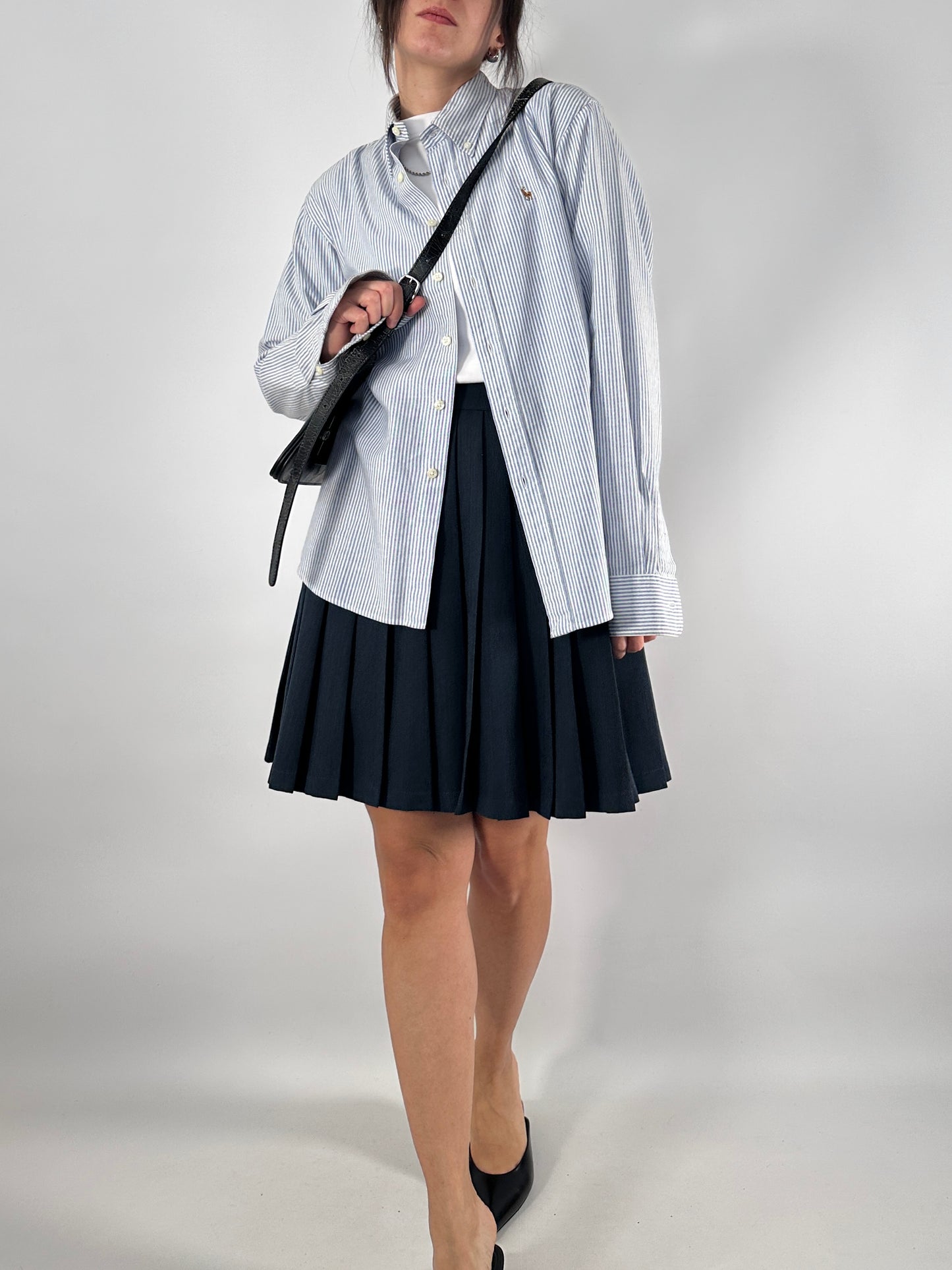Vintage pleated blue skirt
