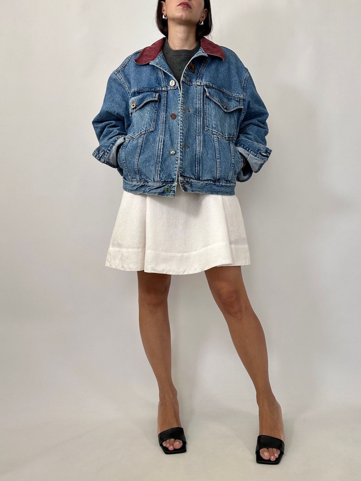 Vintage Denim Trucker Jacket with Burgundy Collar