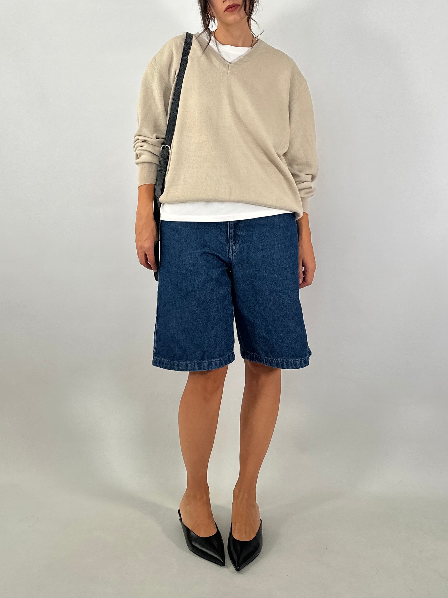 Essential V-neck sweater