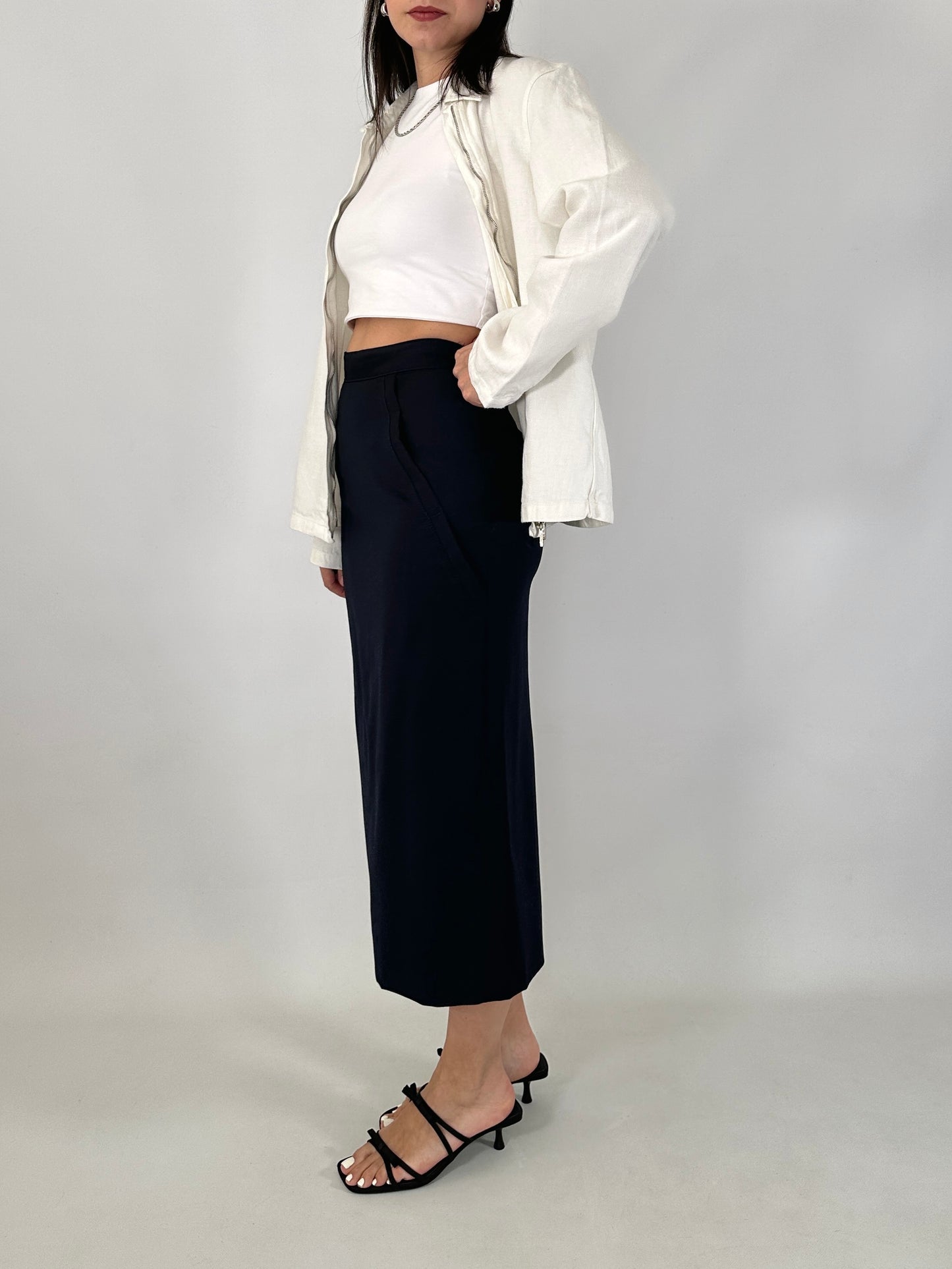 Button-detail pencil skirt