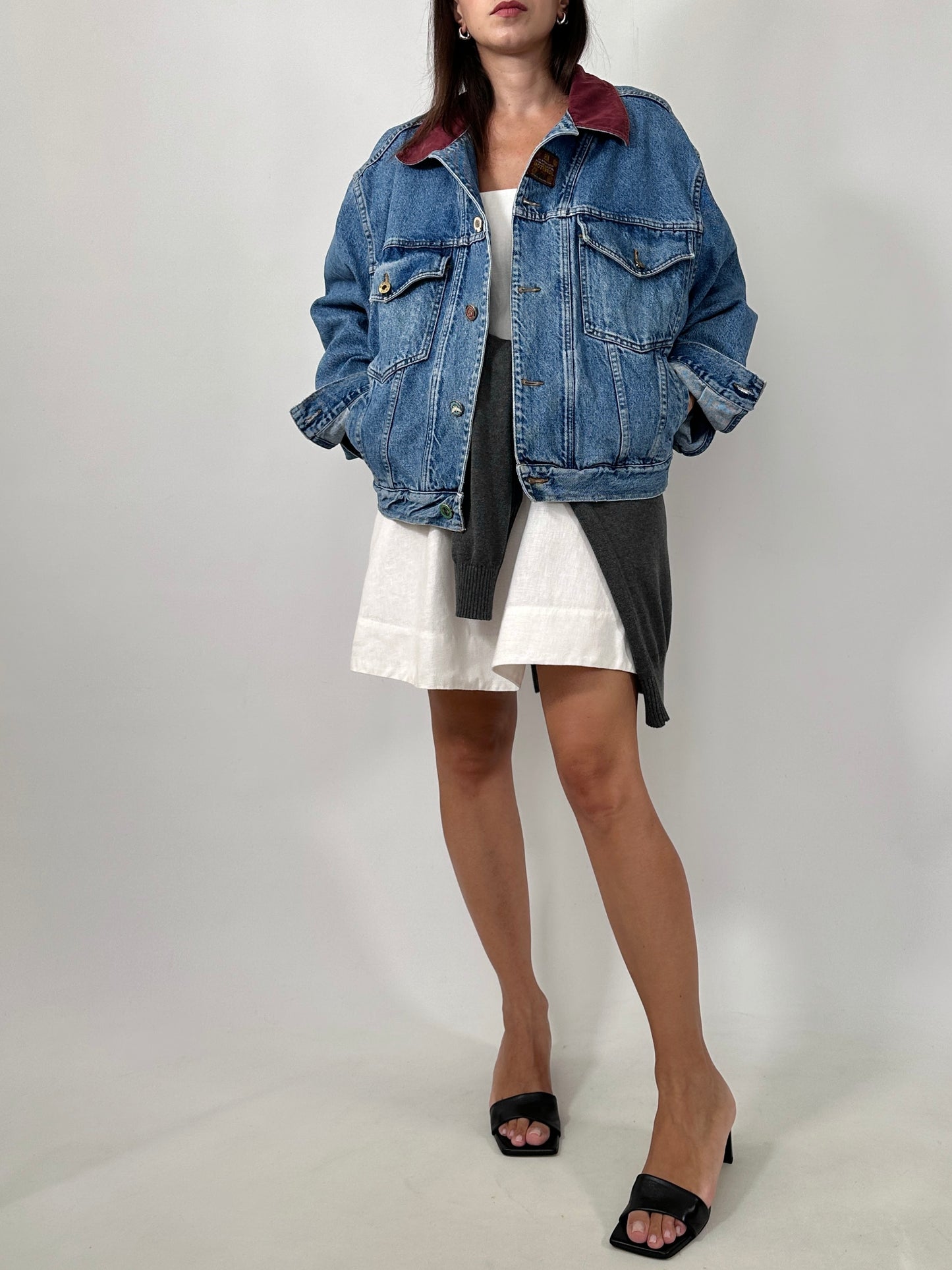 Vintage Denim Trucker Jacket with Burgundy Collar