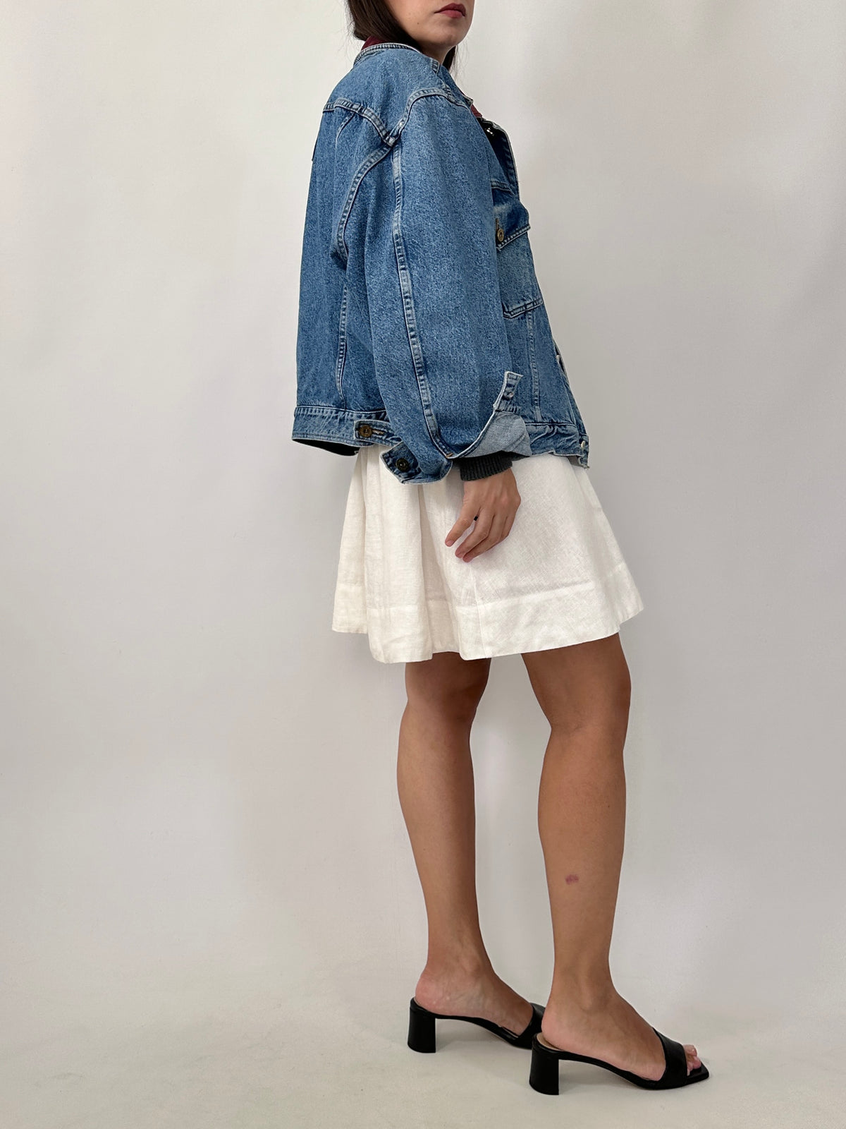 Vintage Denim Trucker Jacket with Burgundy Collar