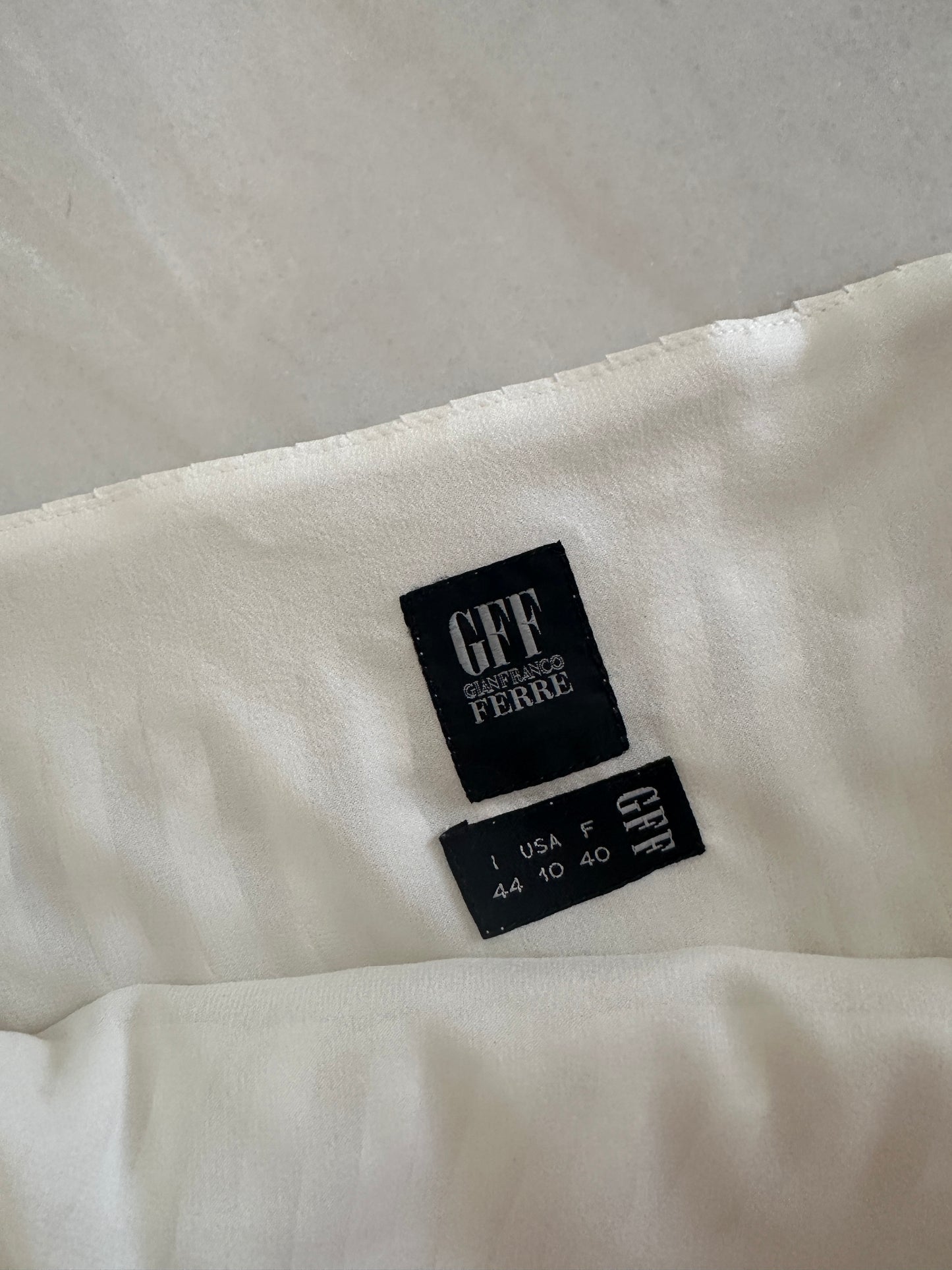 Vintage Gianfranco Ferré pleated white dress