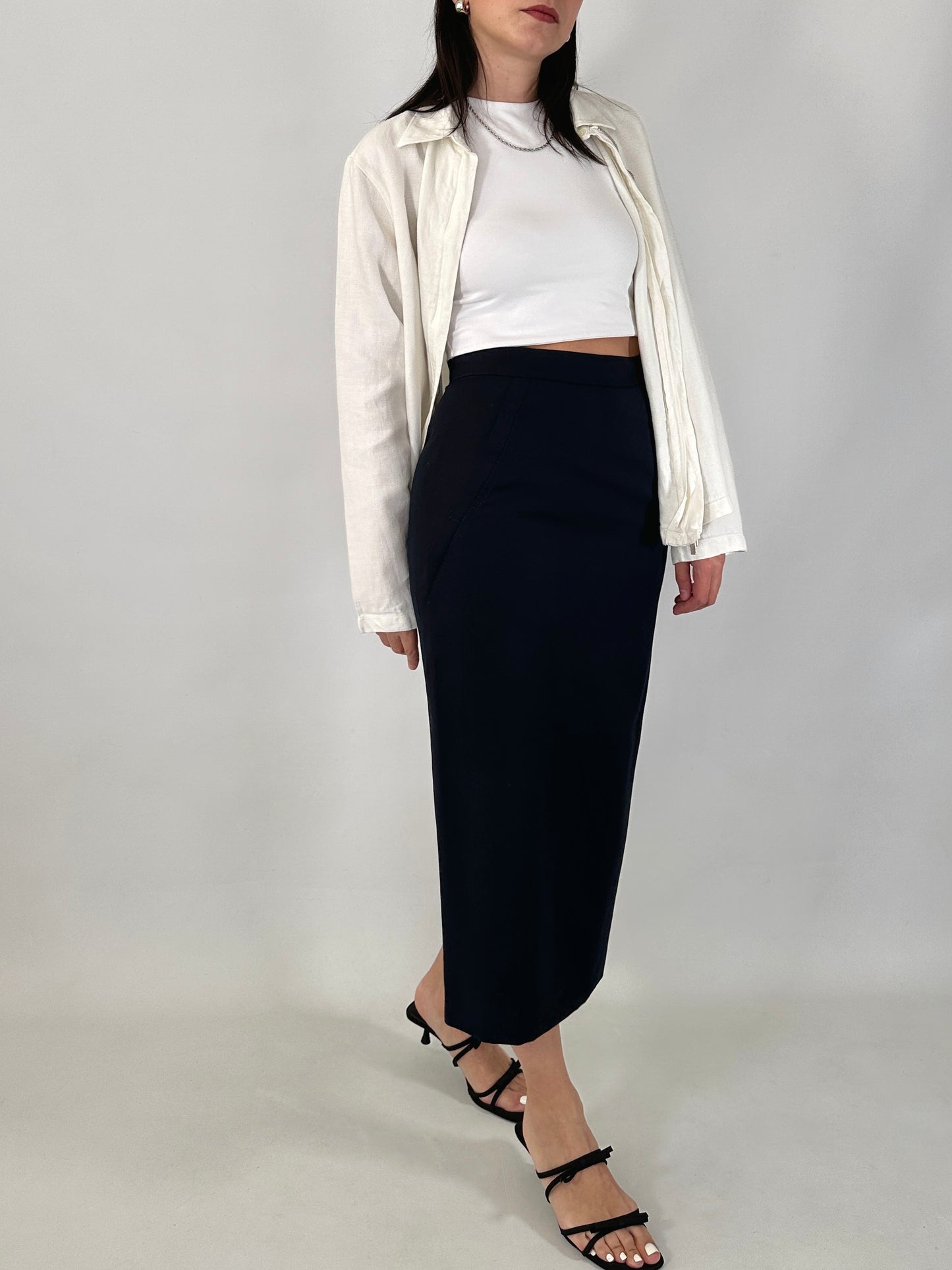 Button-detail pencil skirt