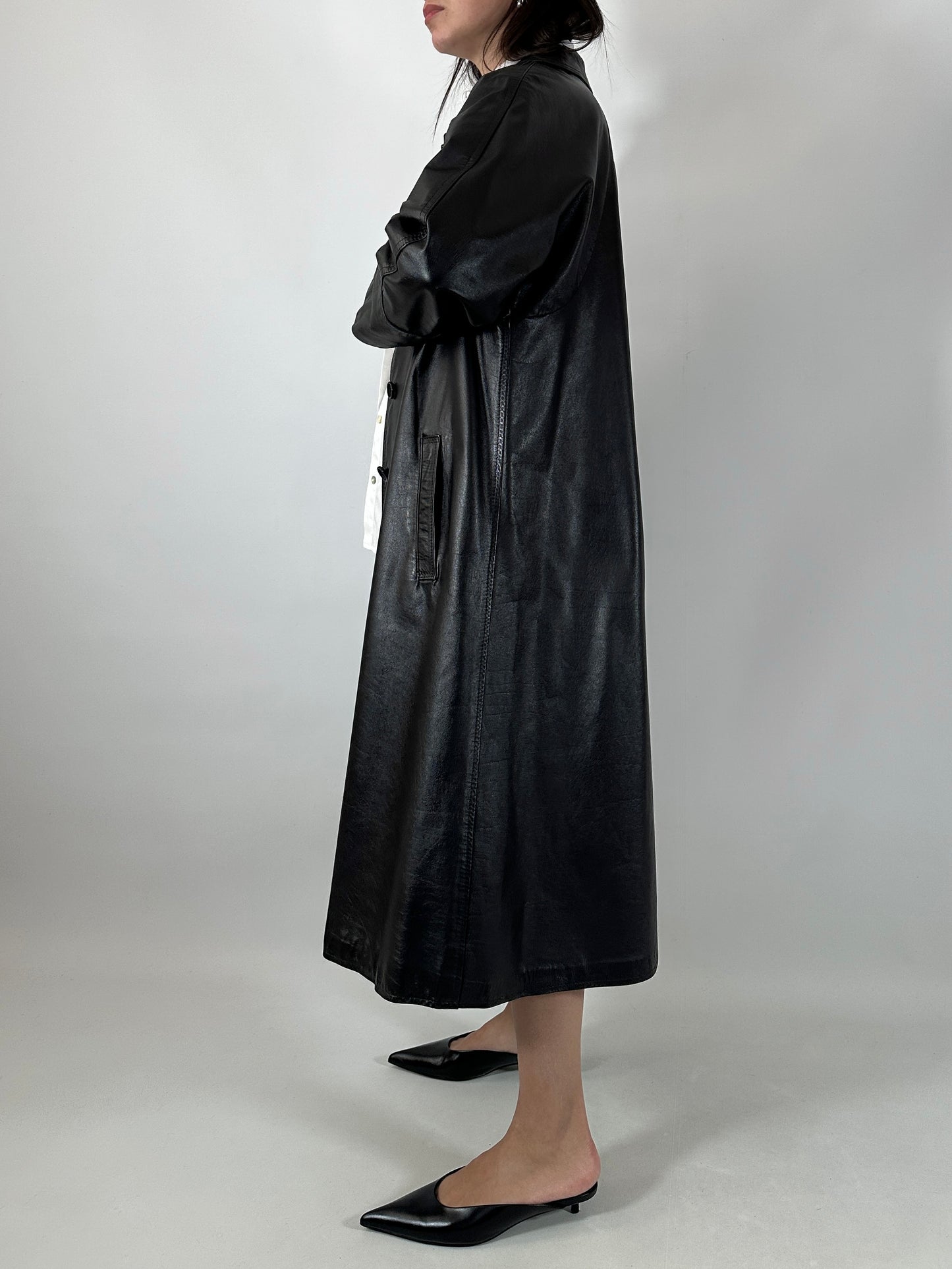 Classic black coat in genuine leather