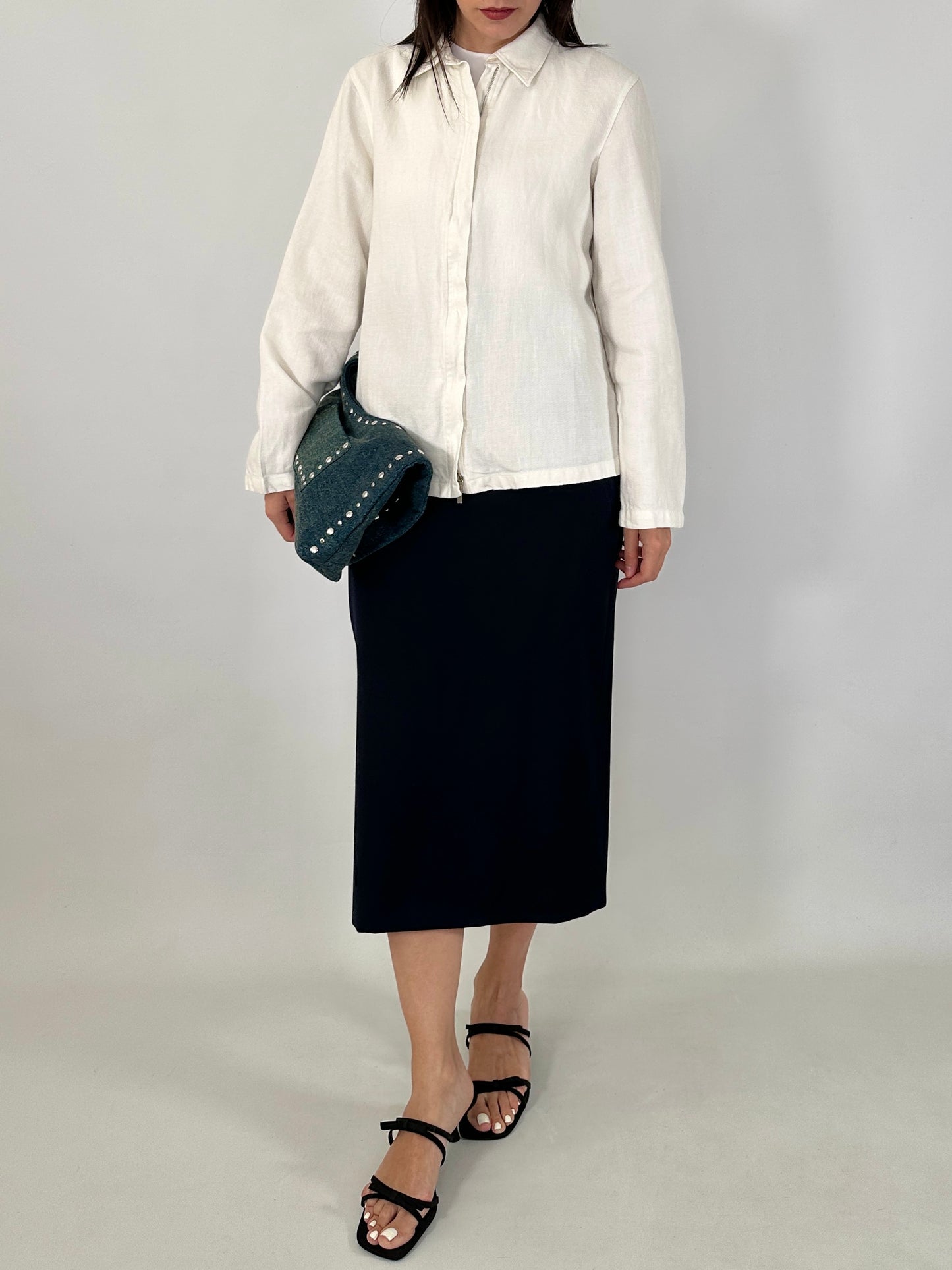 Button-detail pencil skirt