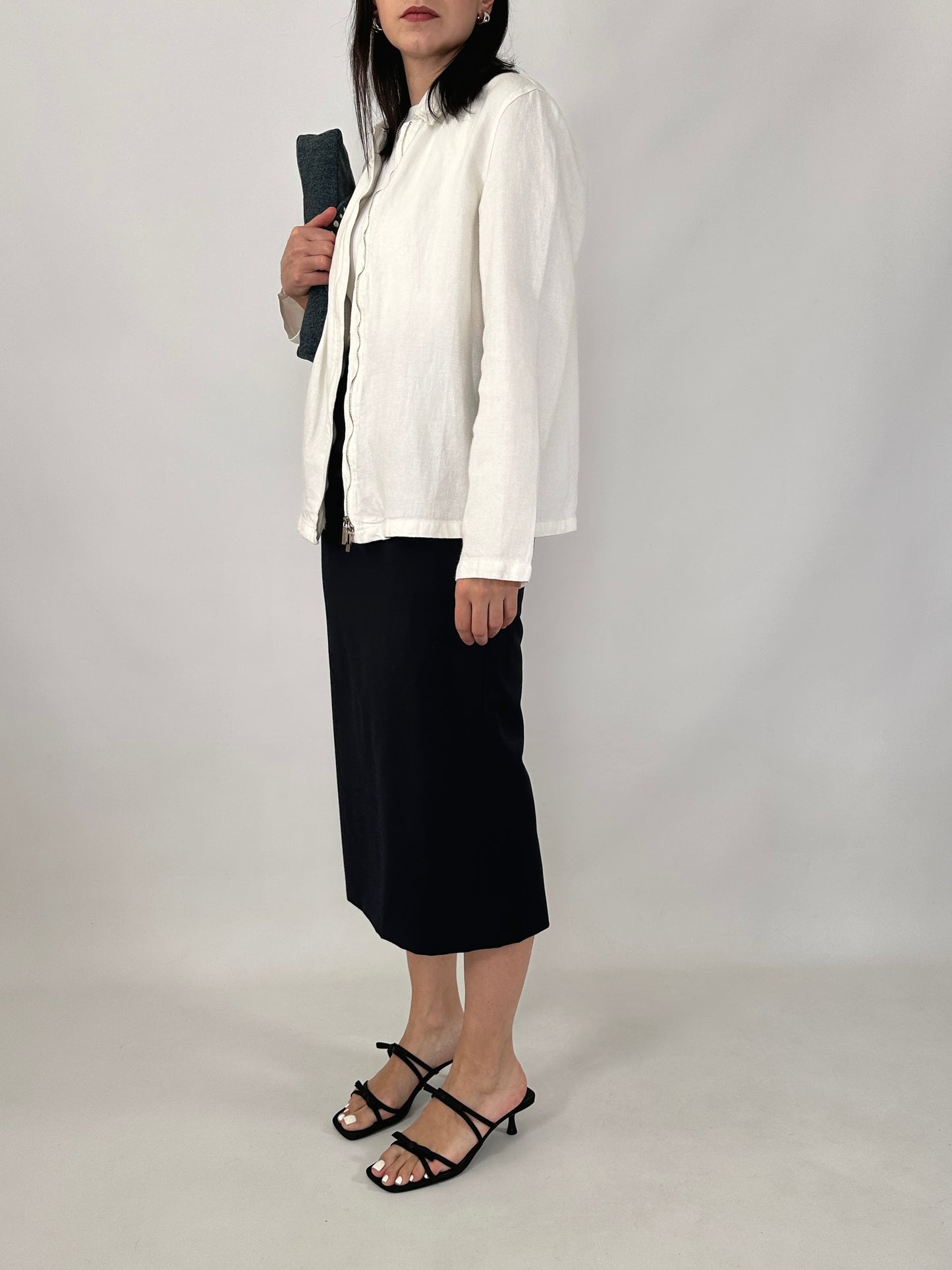 Button-detail pencil skirt