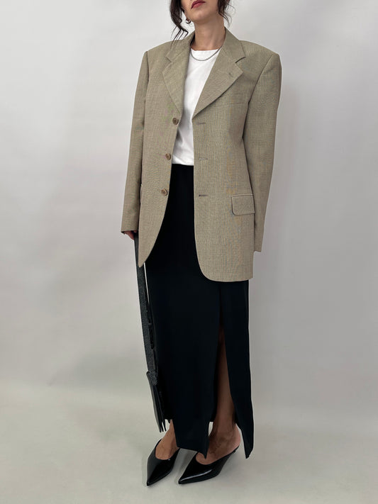 Minimal long skirt with side slit