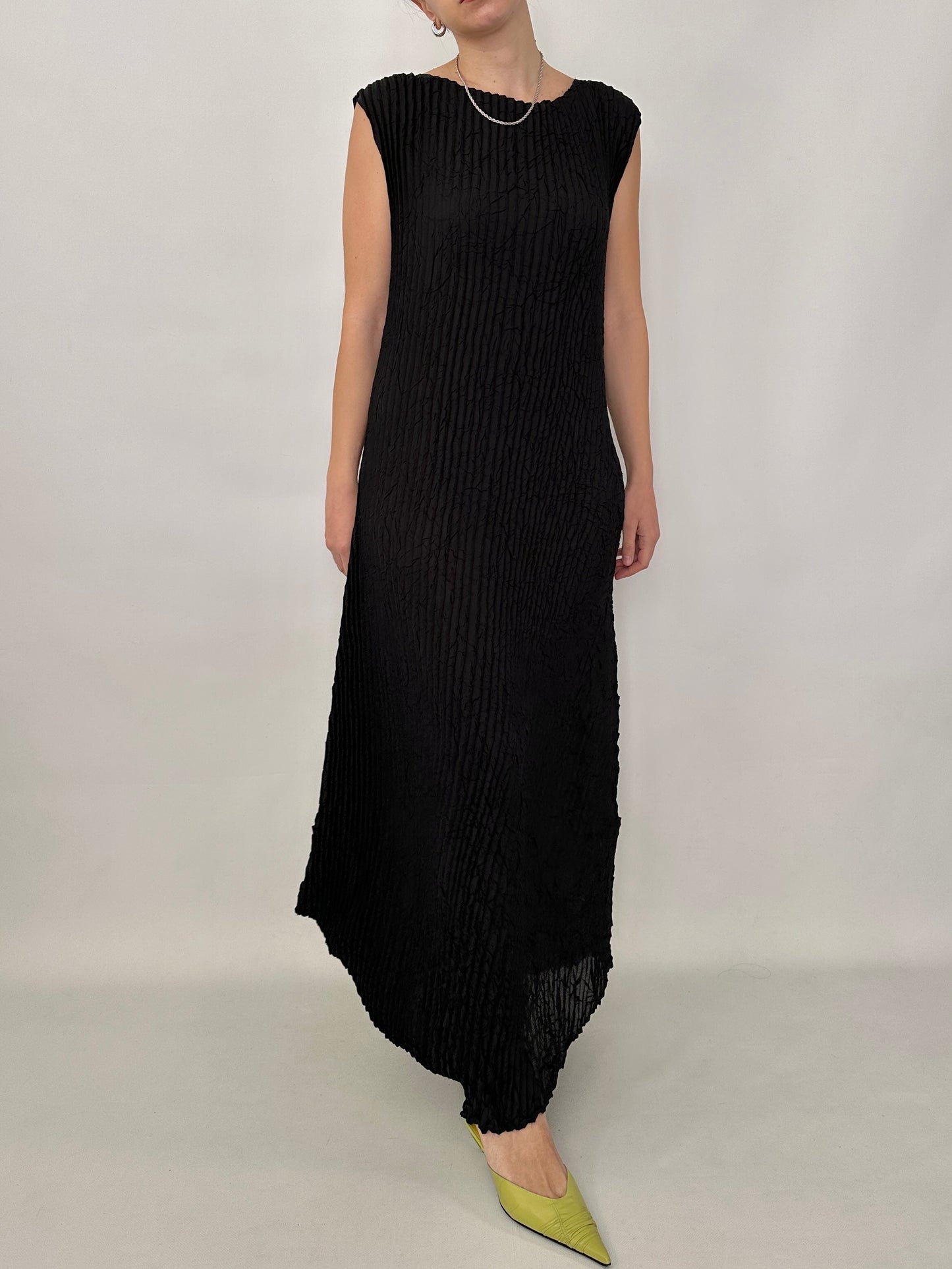 Black crinkled maxi dress