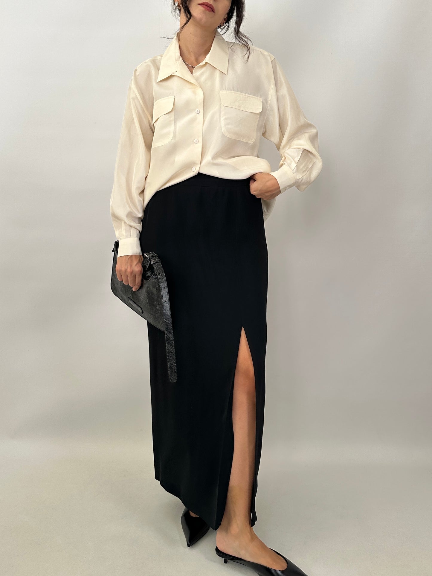 Minimal long skirt with side slit