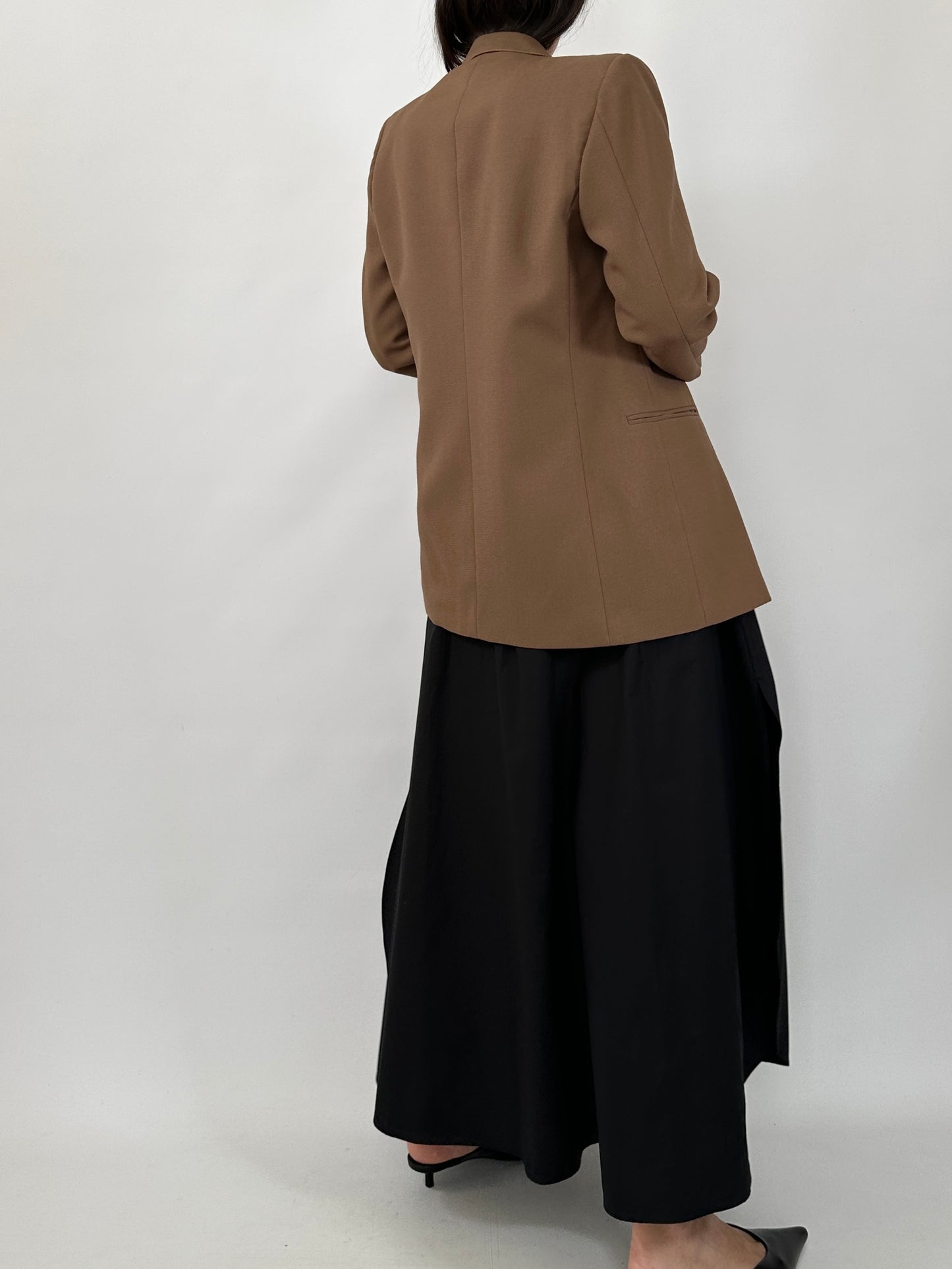 Tailored Minimal Blazer Jacket