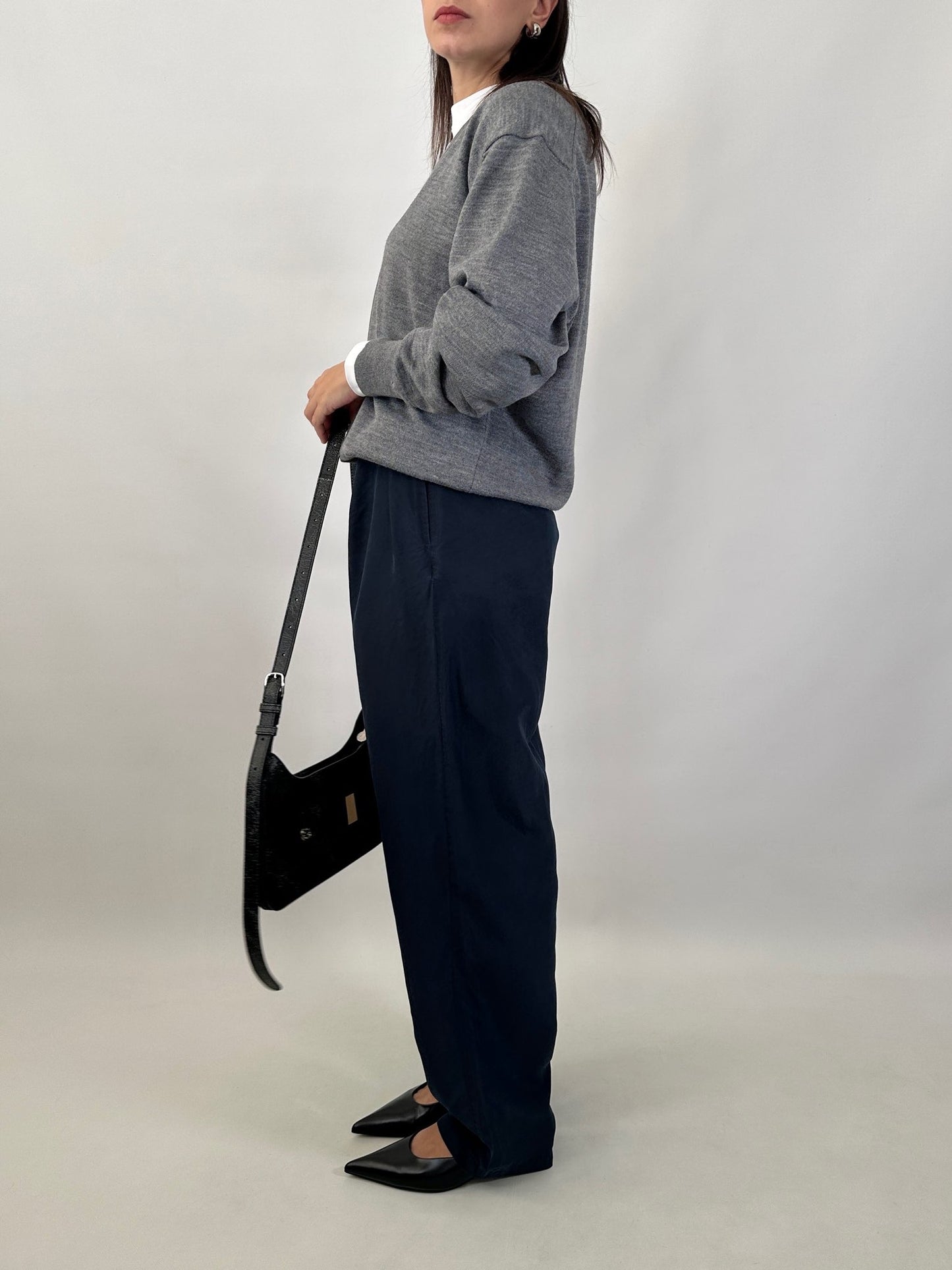 Essential v-neck sweater