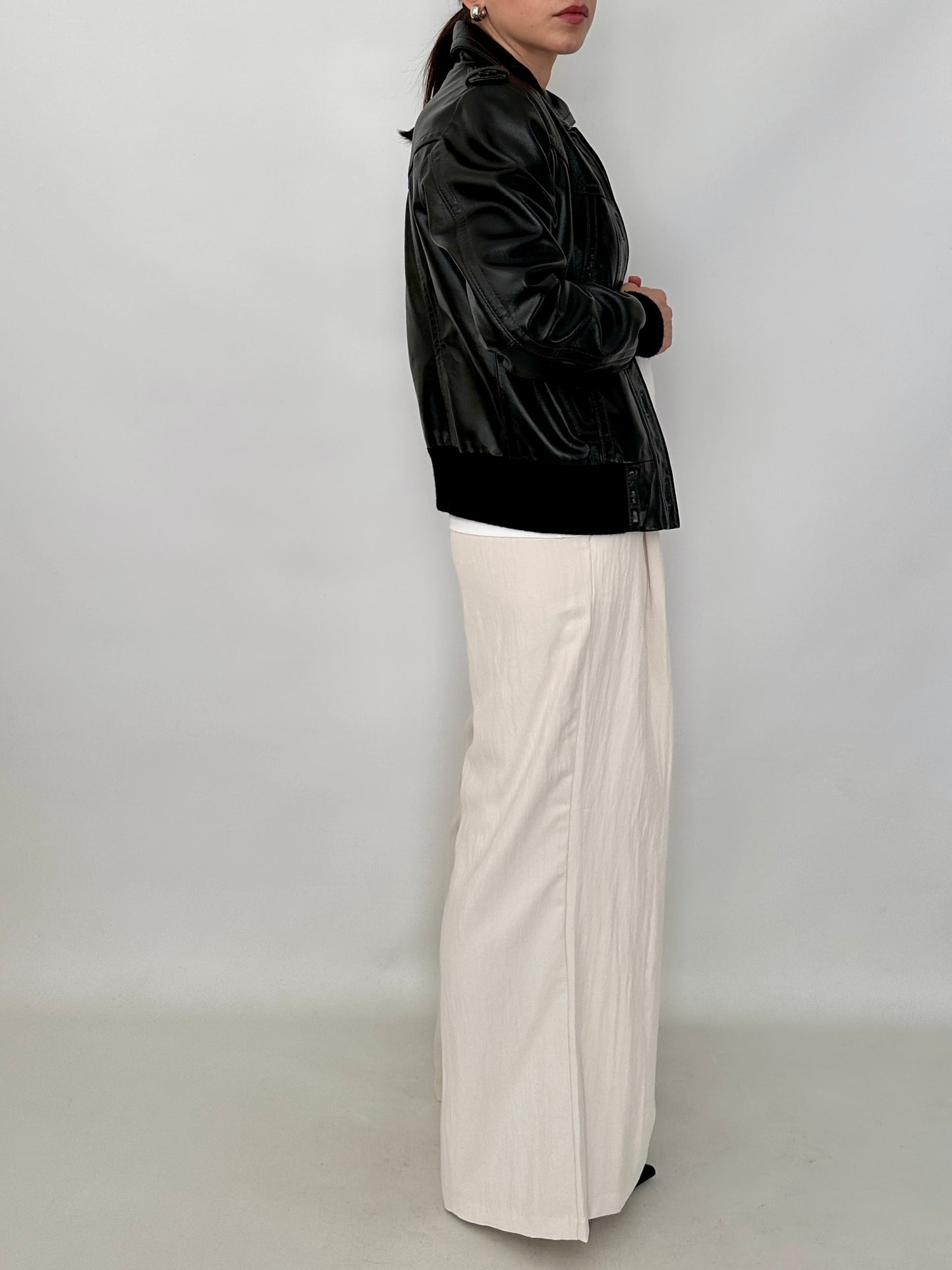 Slim fit bomber jacket in real leather