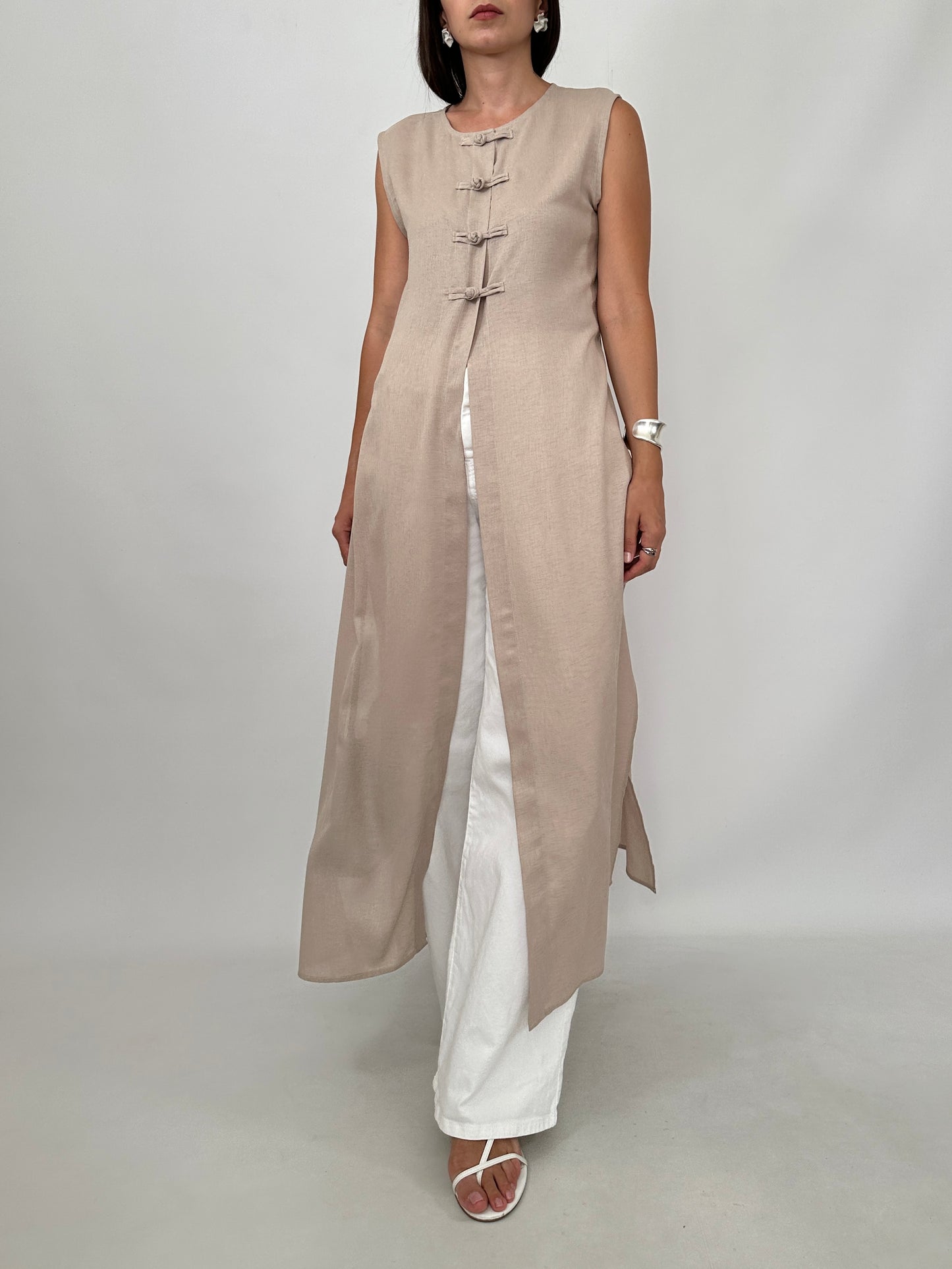Long Frog Closure Top