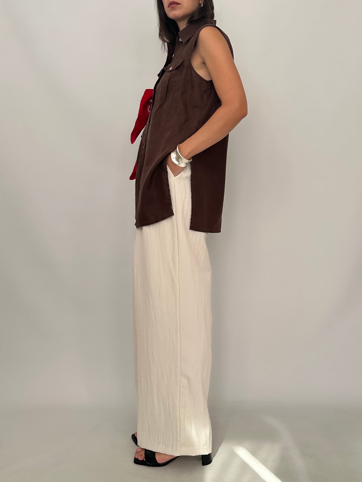 Sleeveless Long Linen Utility Shirt