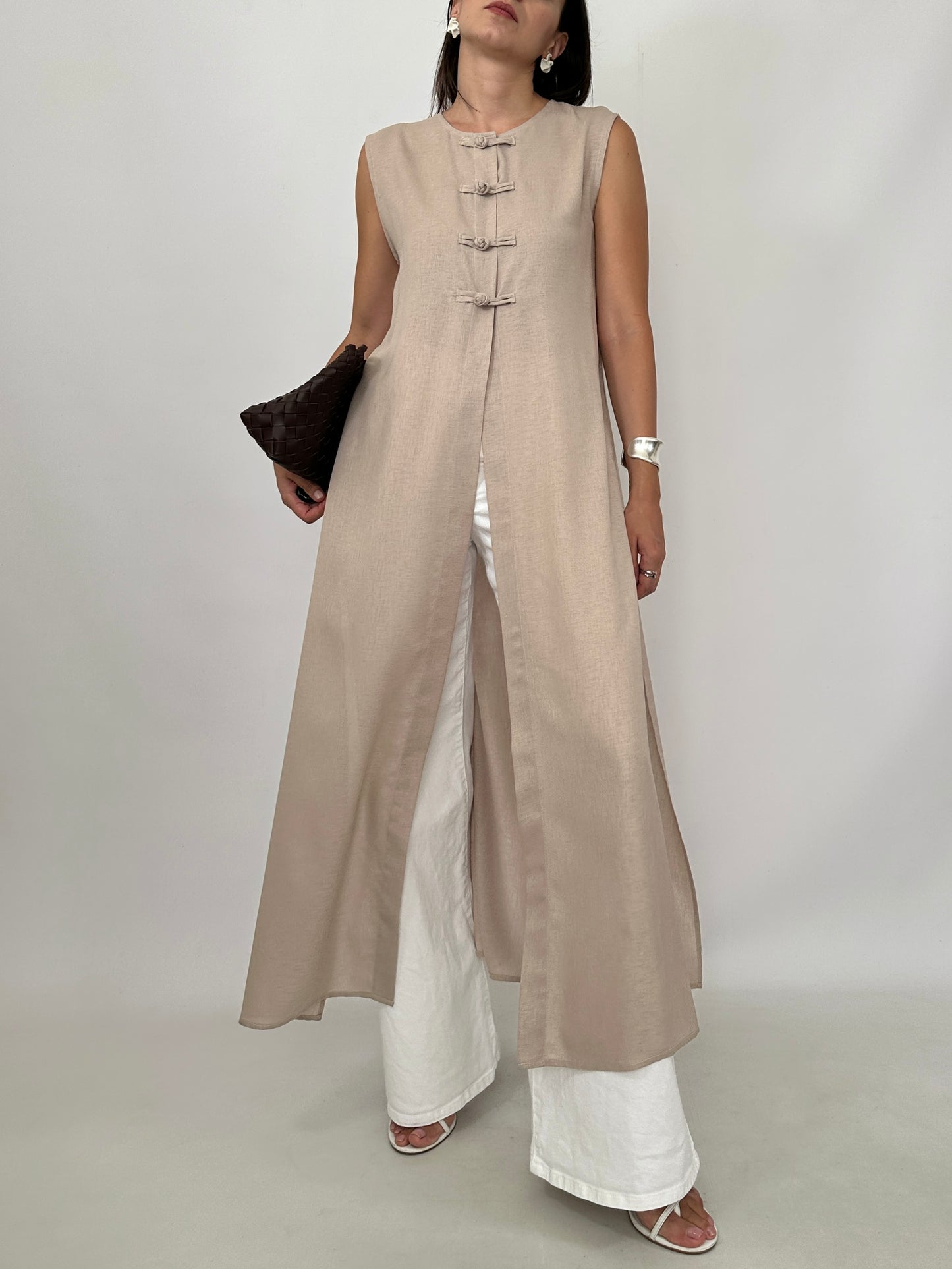 Long Frog Closure Top