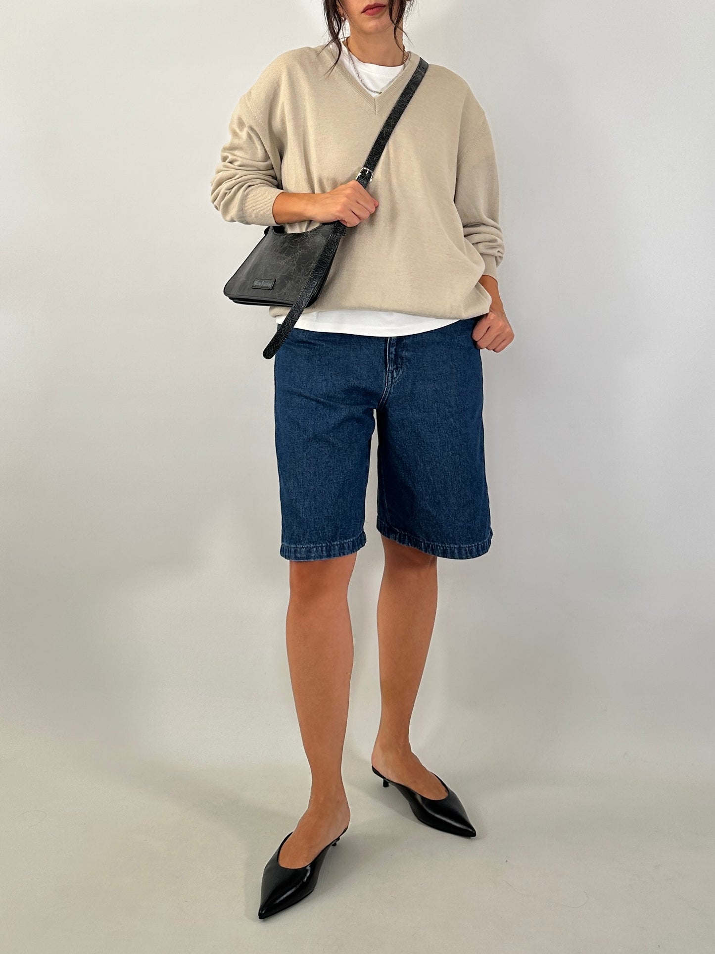 Essential V-neck sweater