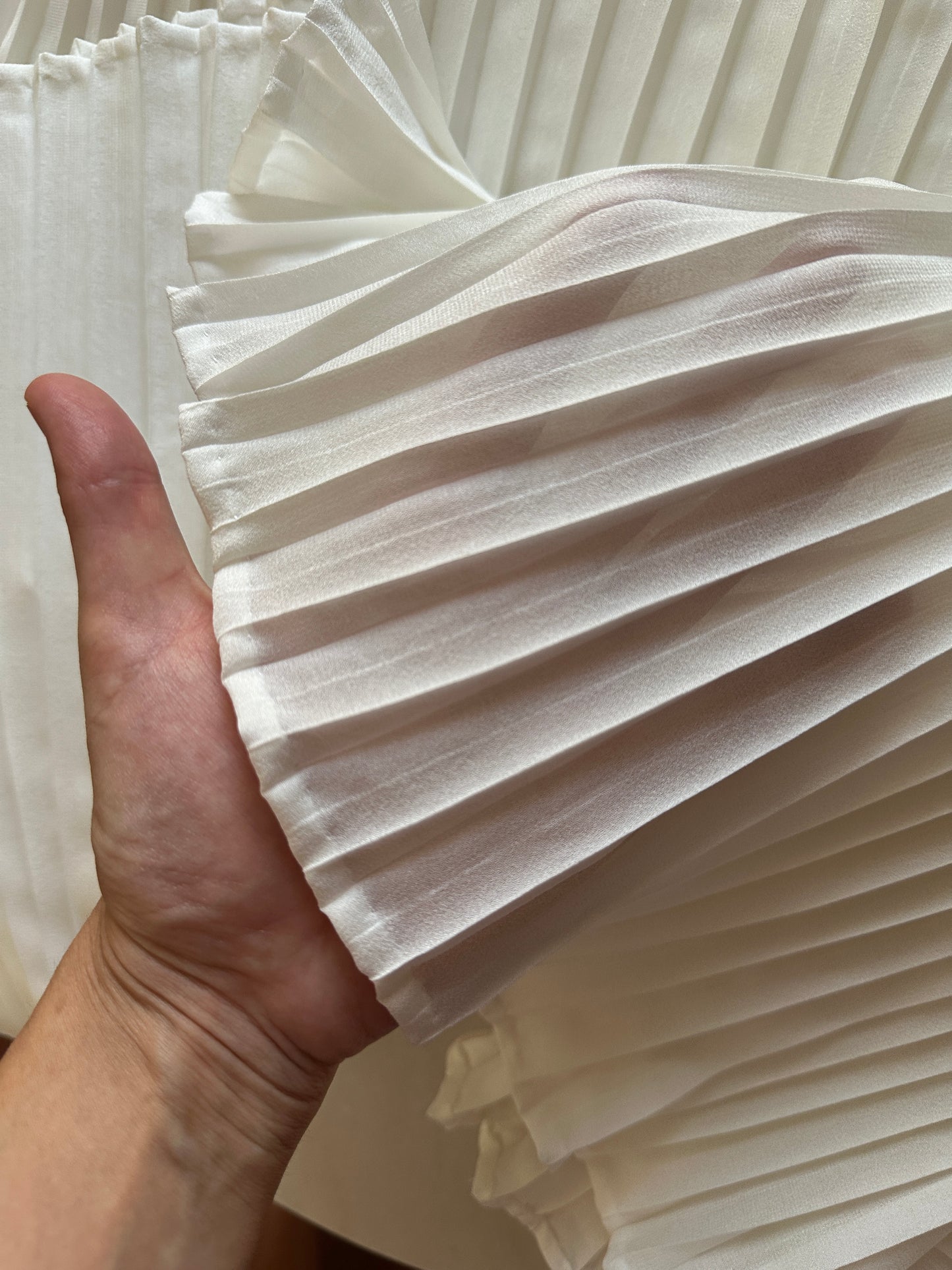 Vintage Gianfranco Ferré pleated white dress