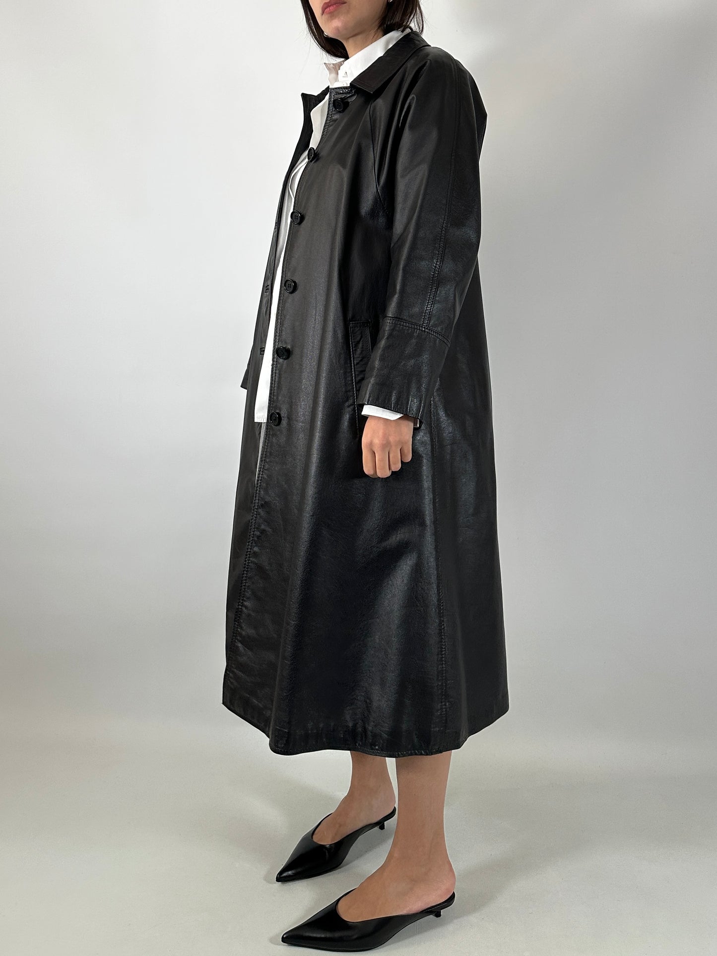 Classic black coat in genuine leather