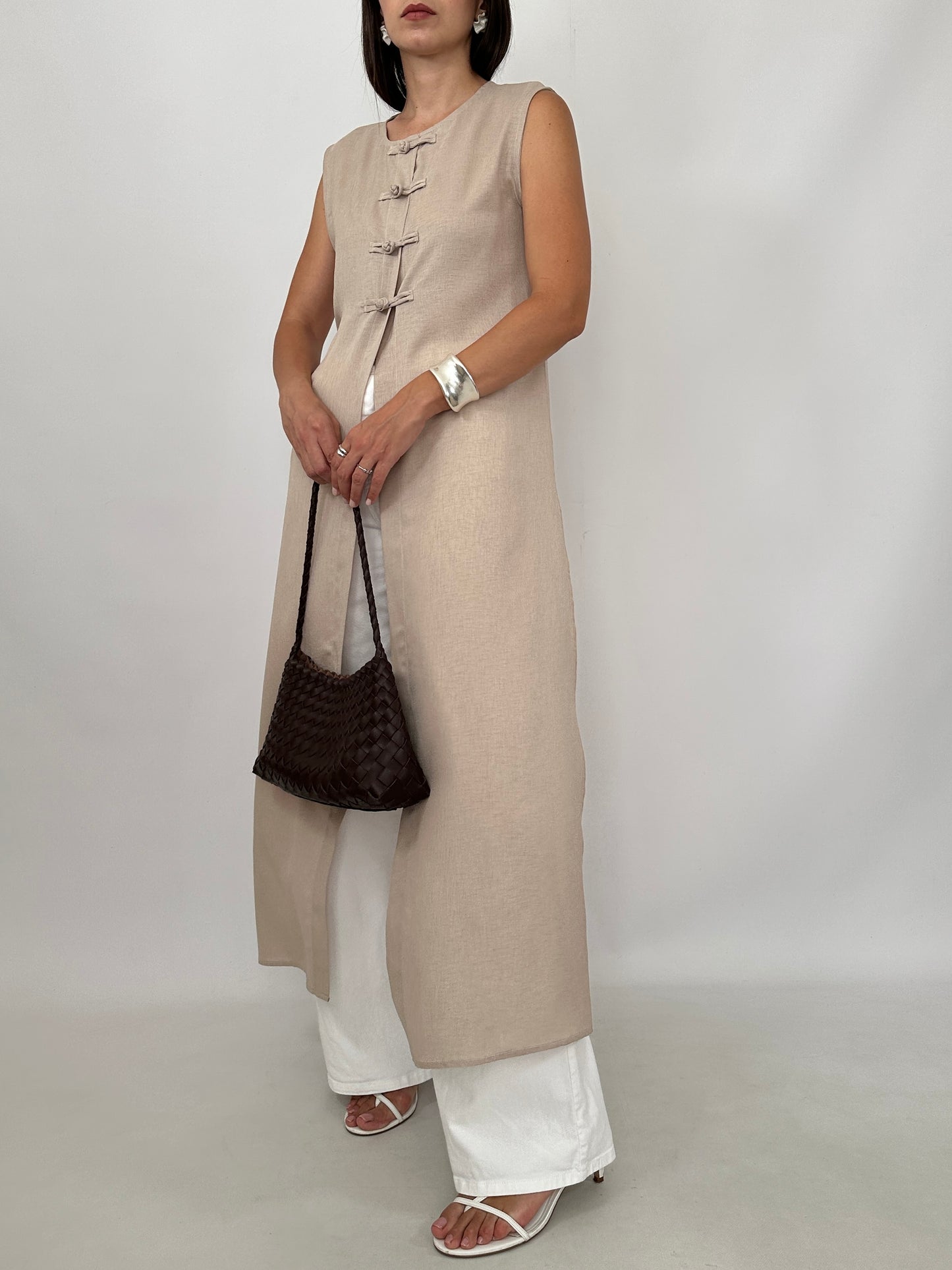 Long Frog Closure Top