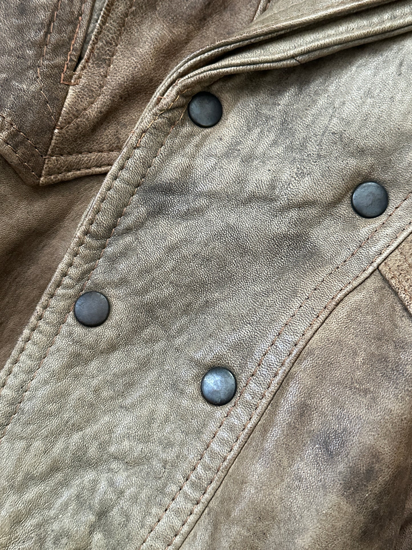 80s bomber jacket in distressed leather