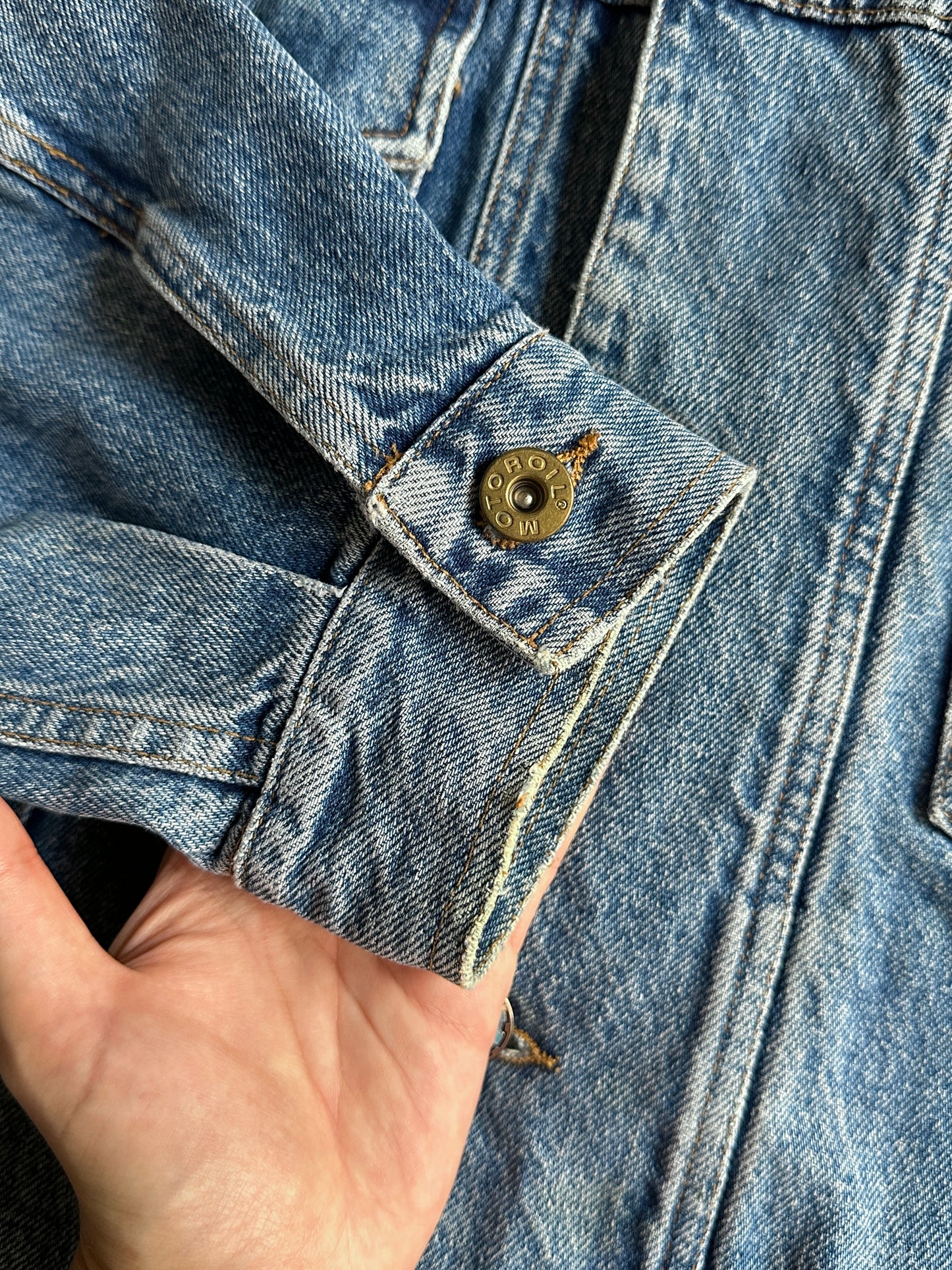 Vintage Denim Trucker Jacket with Burgundy Collar