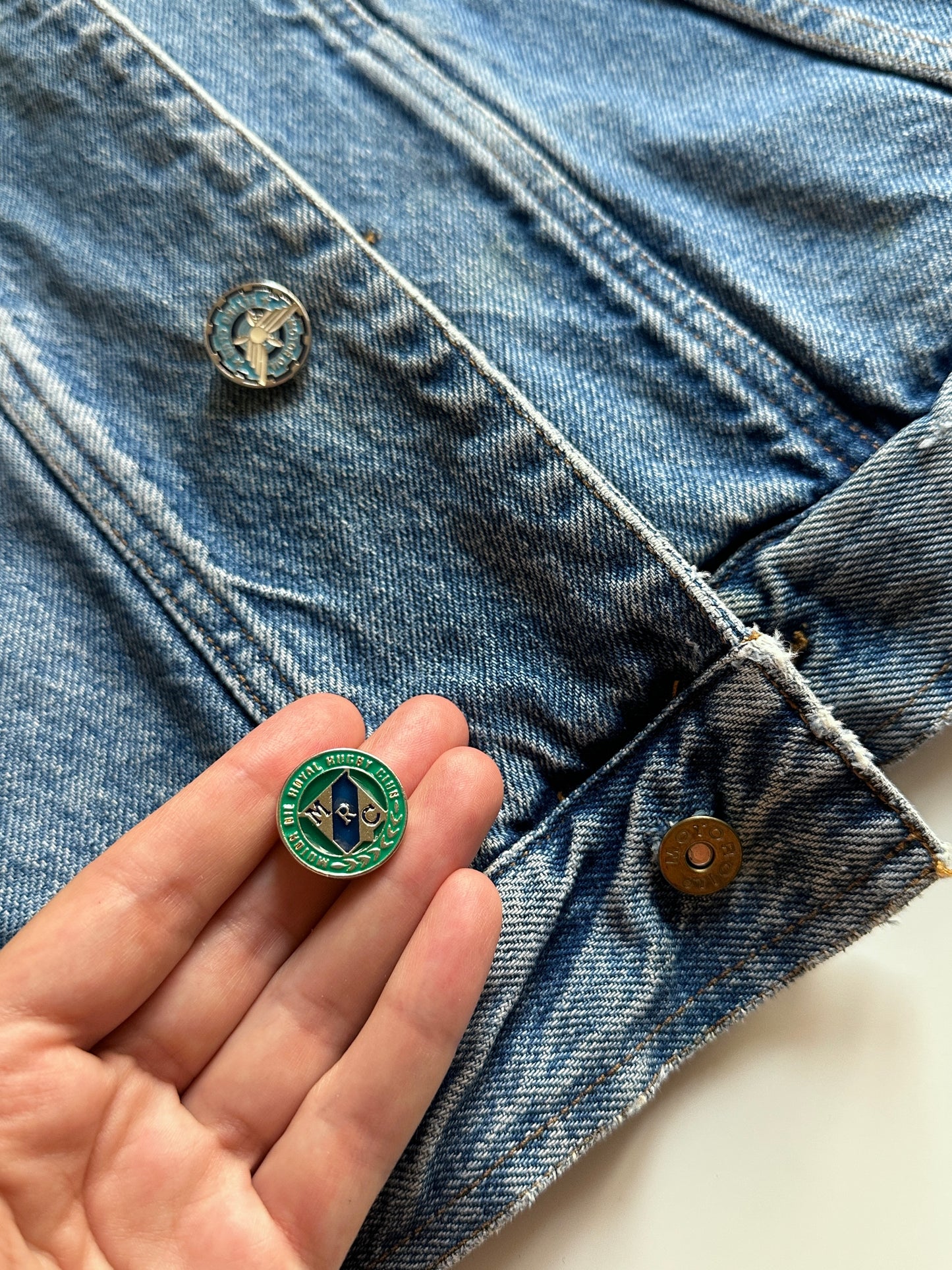 Vintage Denim Trucker Jacket with Burgundy Collar