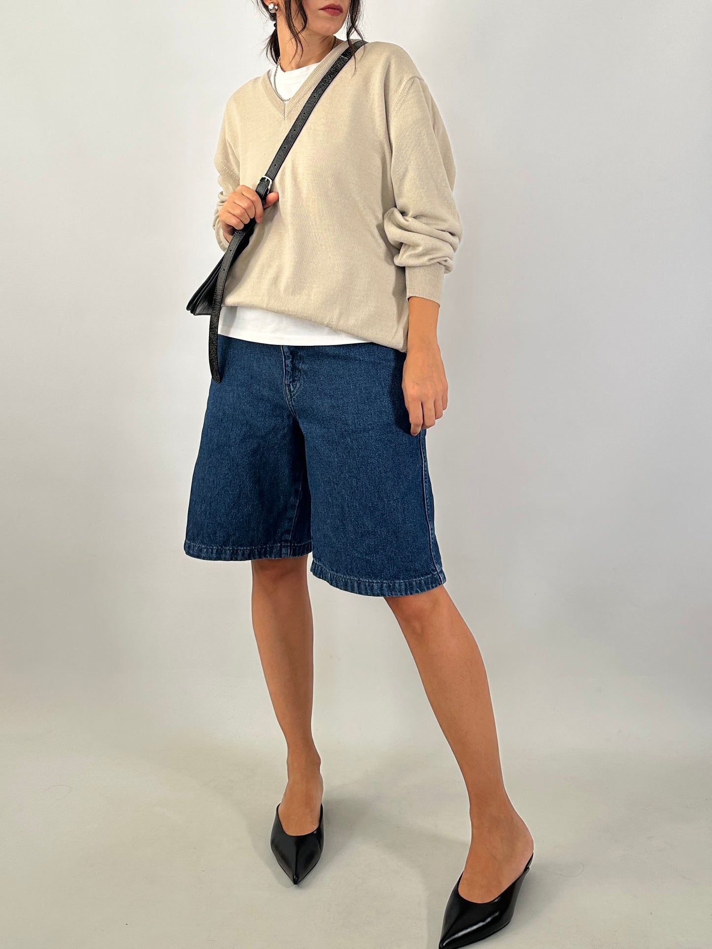 Essential V-neck sweater