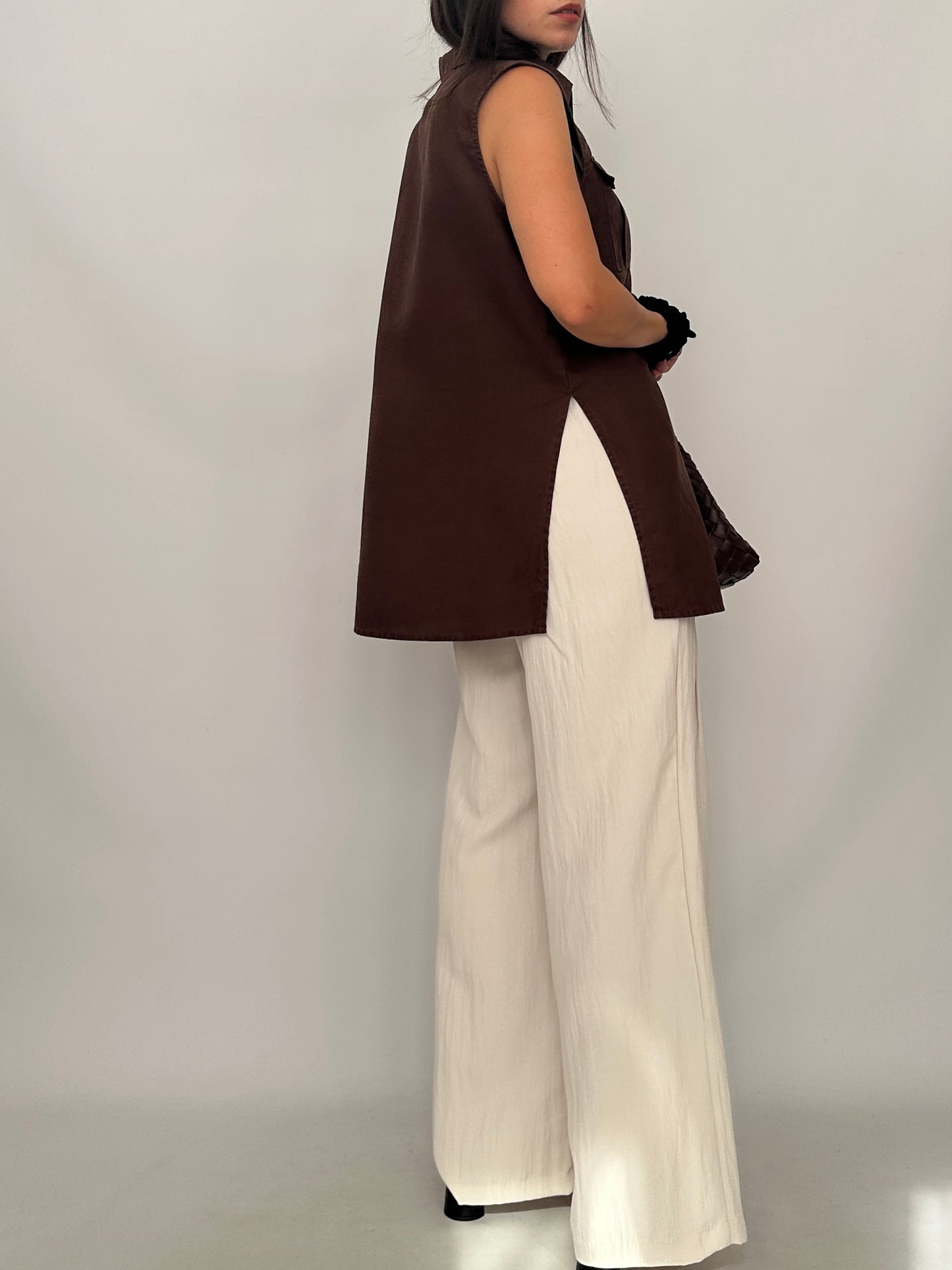 Sleeveless Long Linen Utility Shirt