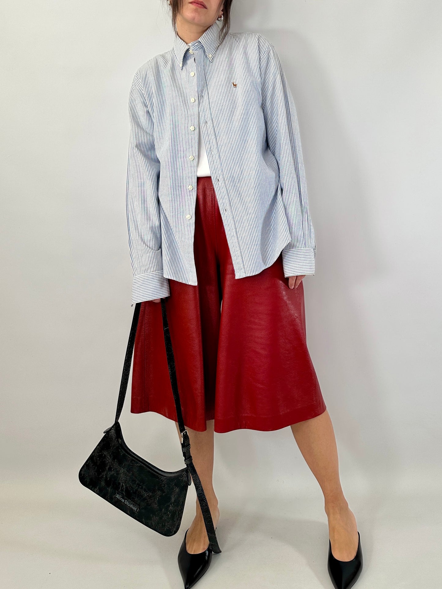 Cherry leather bermuda shorts