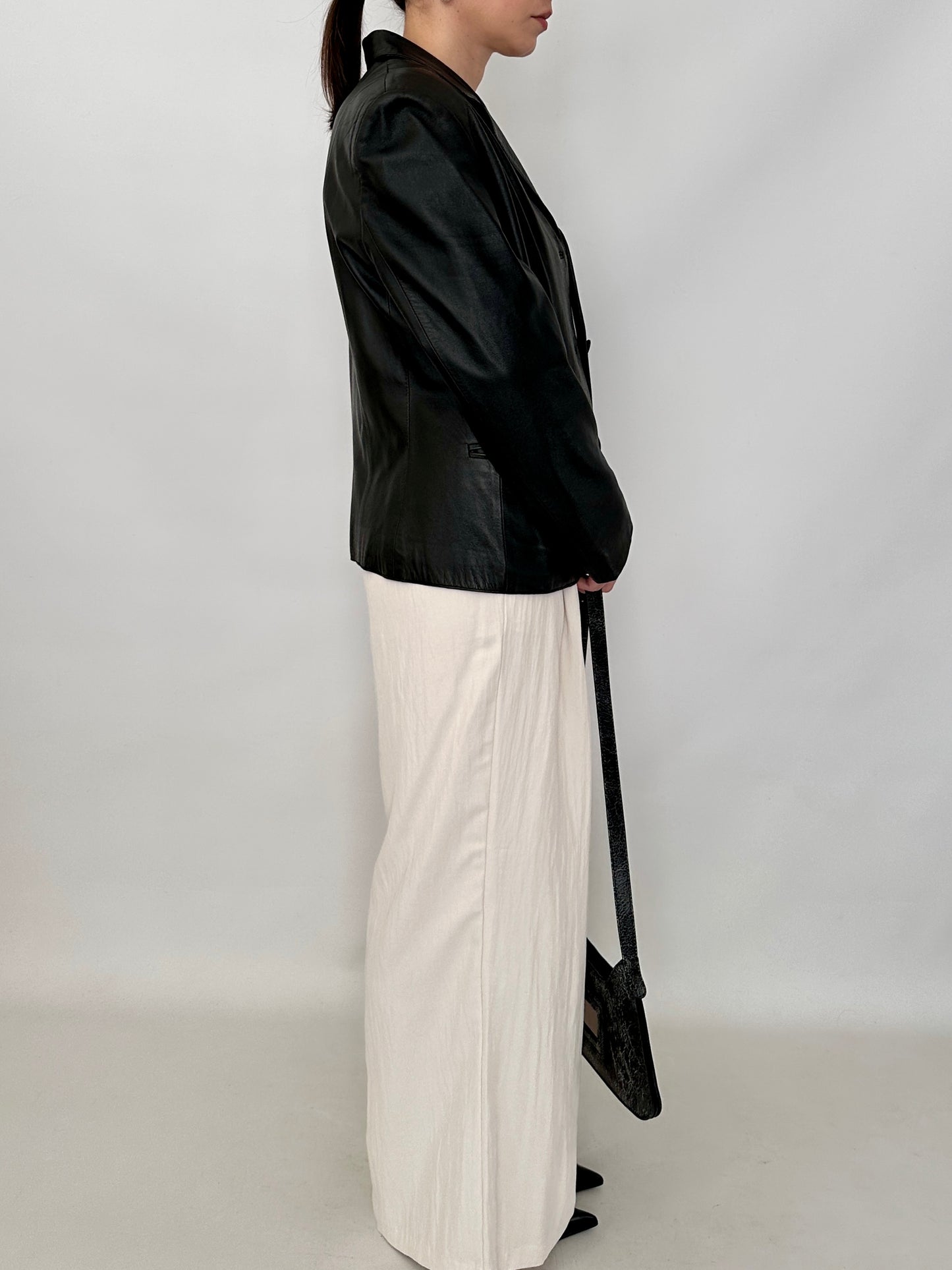 Slim fit lambskin blazer