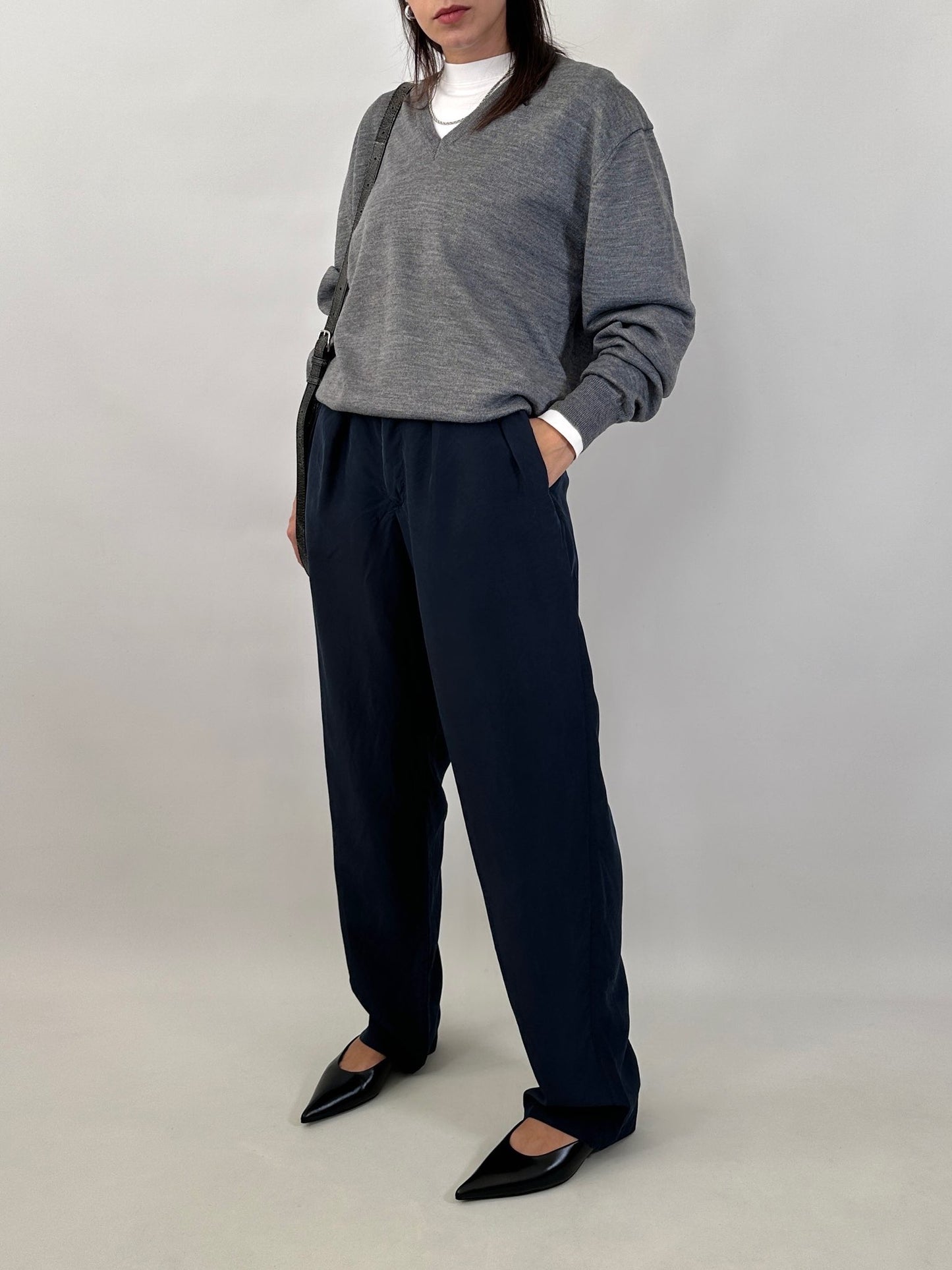 Essential v-neck sweater