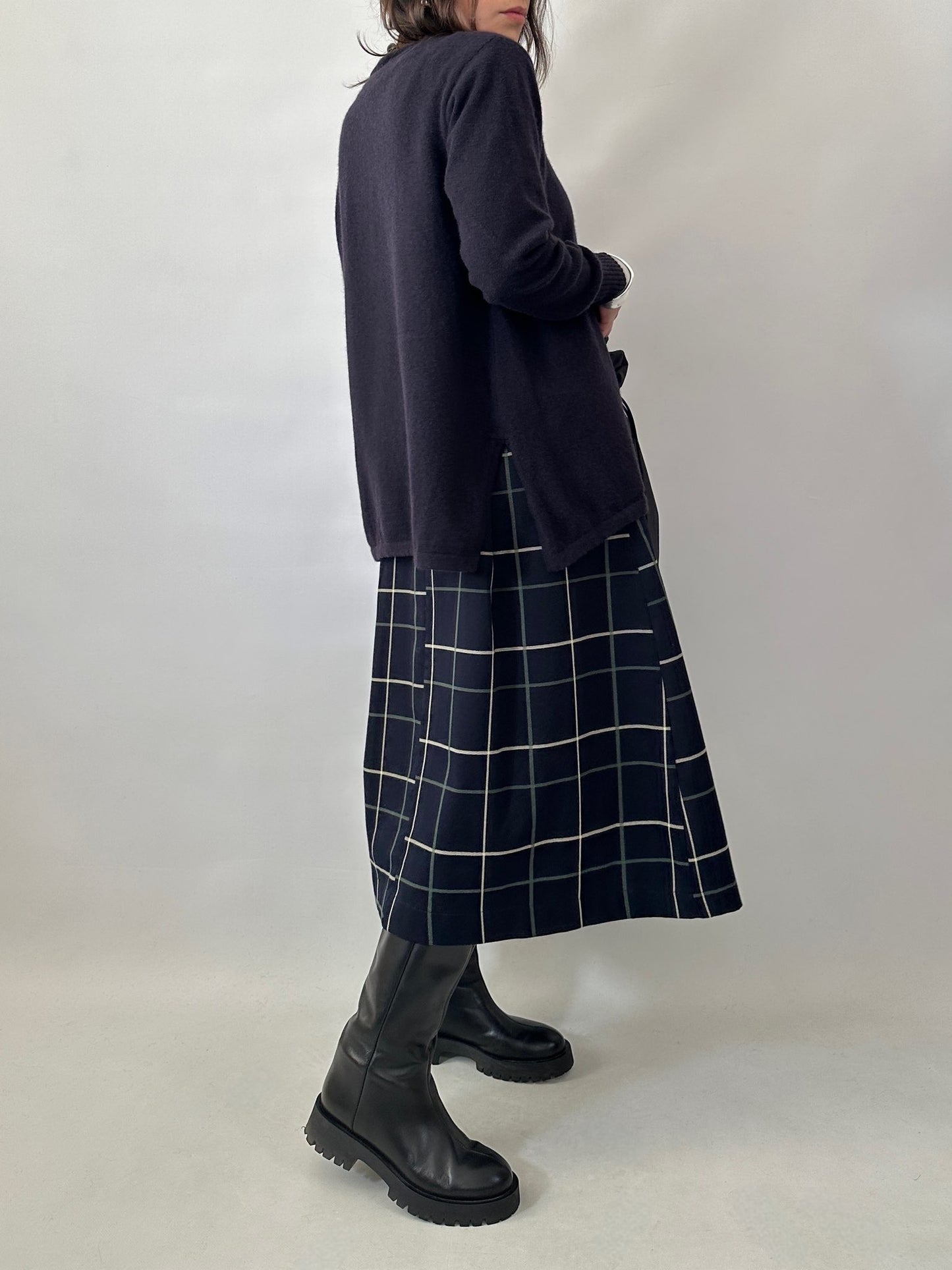 Checked pleated midi skirt