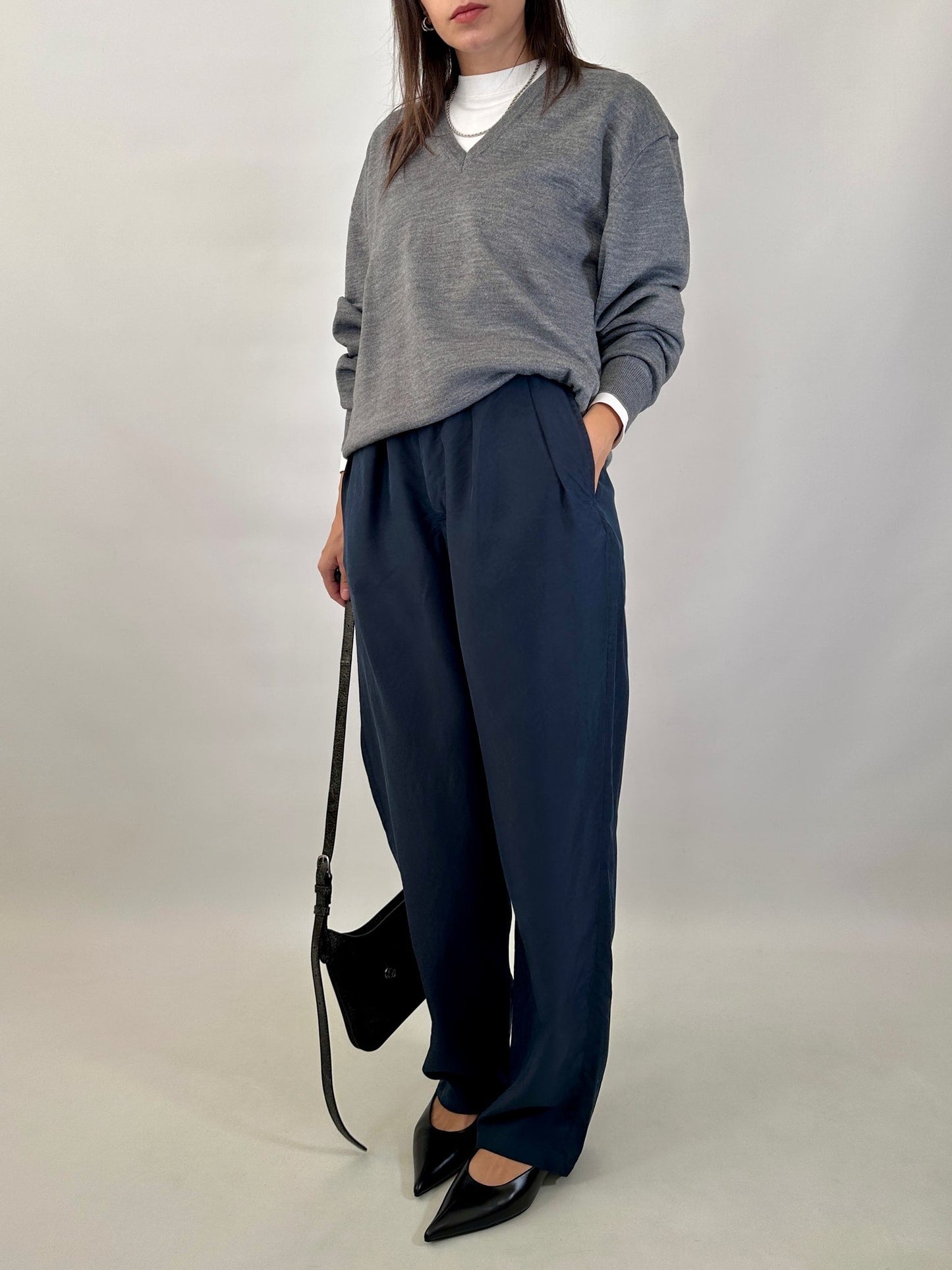 Essential v-neck sweater