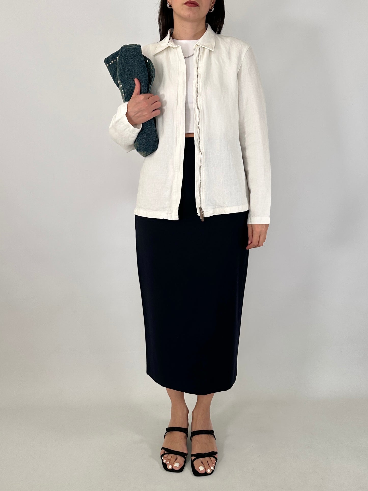 Button-detail pencil skirt