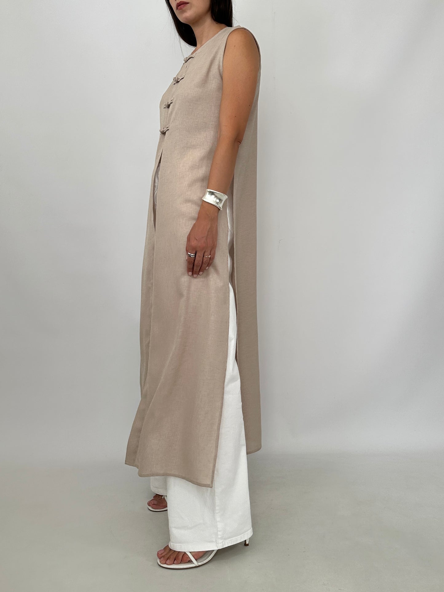 Long Frog Closure Top