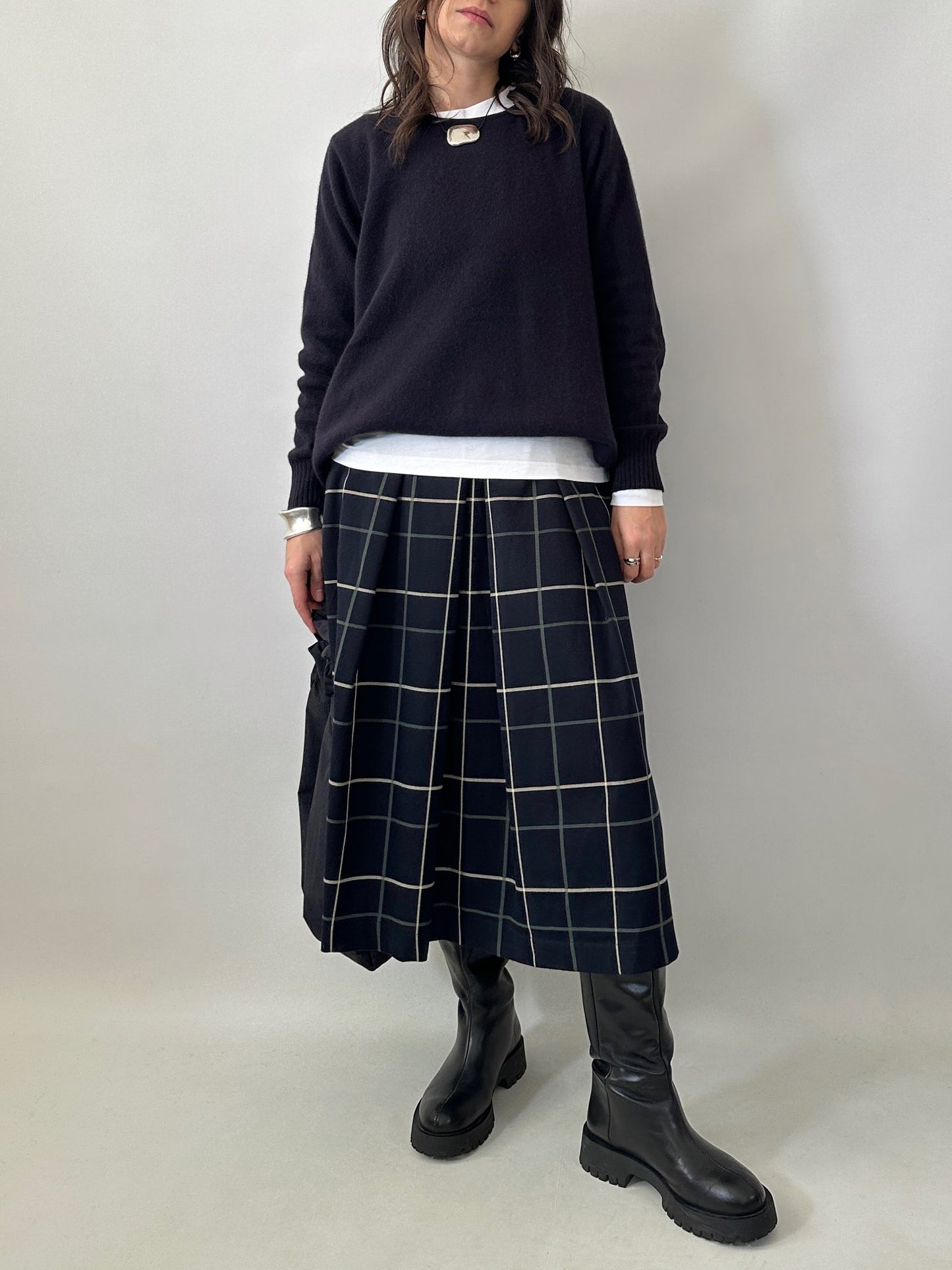 Checked pleated midi skirt