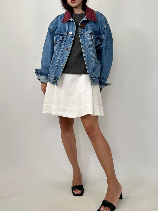 Vintage Denim Trucker Jacket with Burgundy Collar