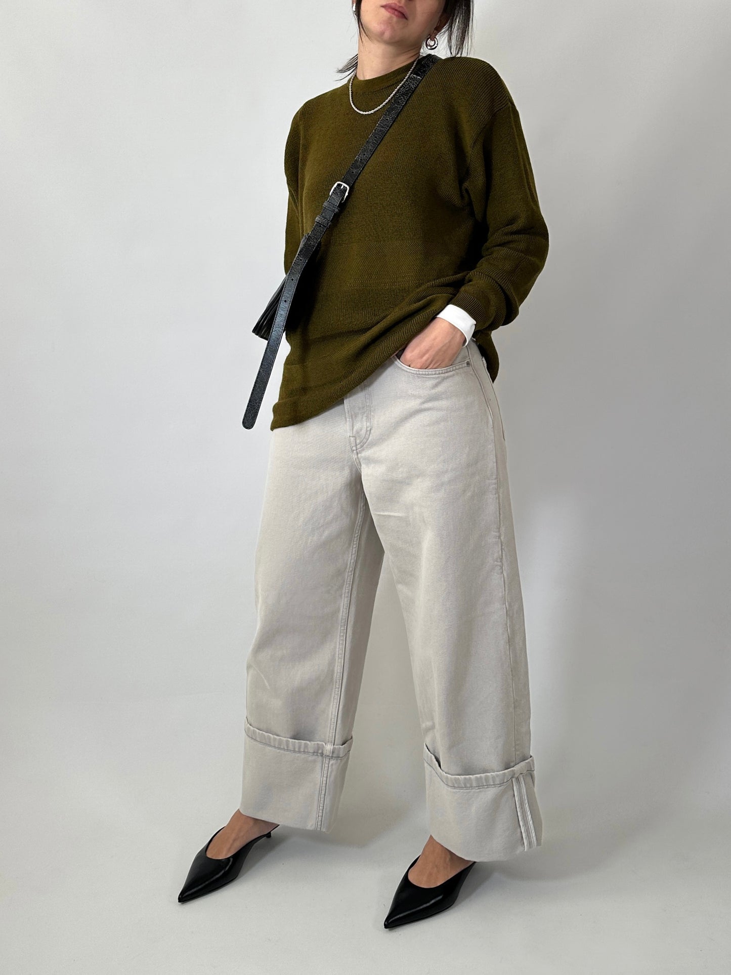 Virgin wool olive green vintage sweater